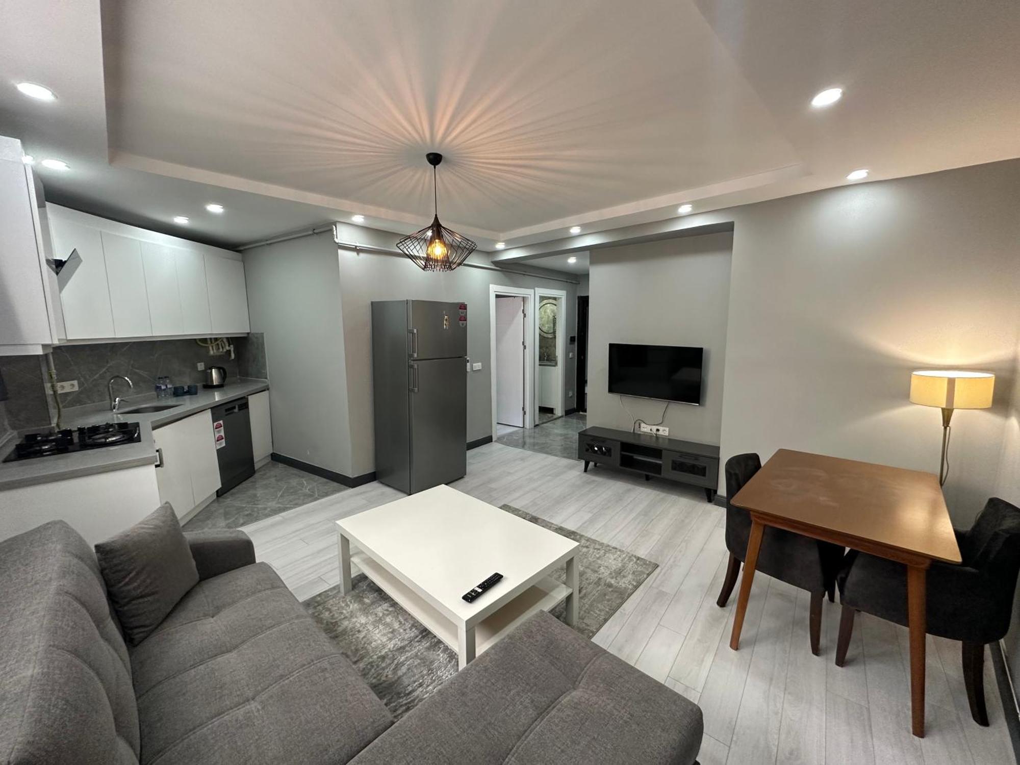 Rose Apartment *