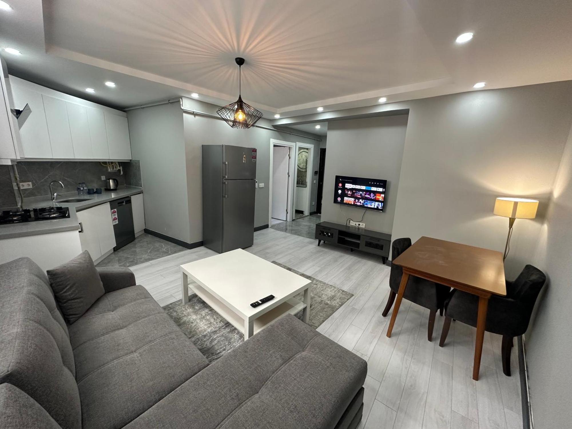Rose Apartment *