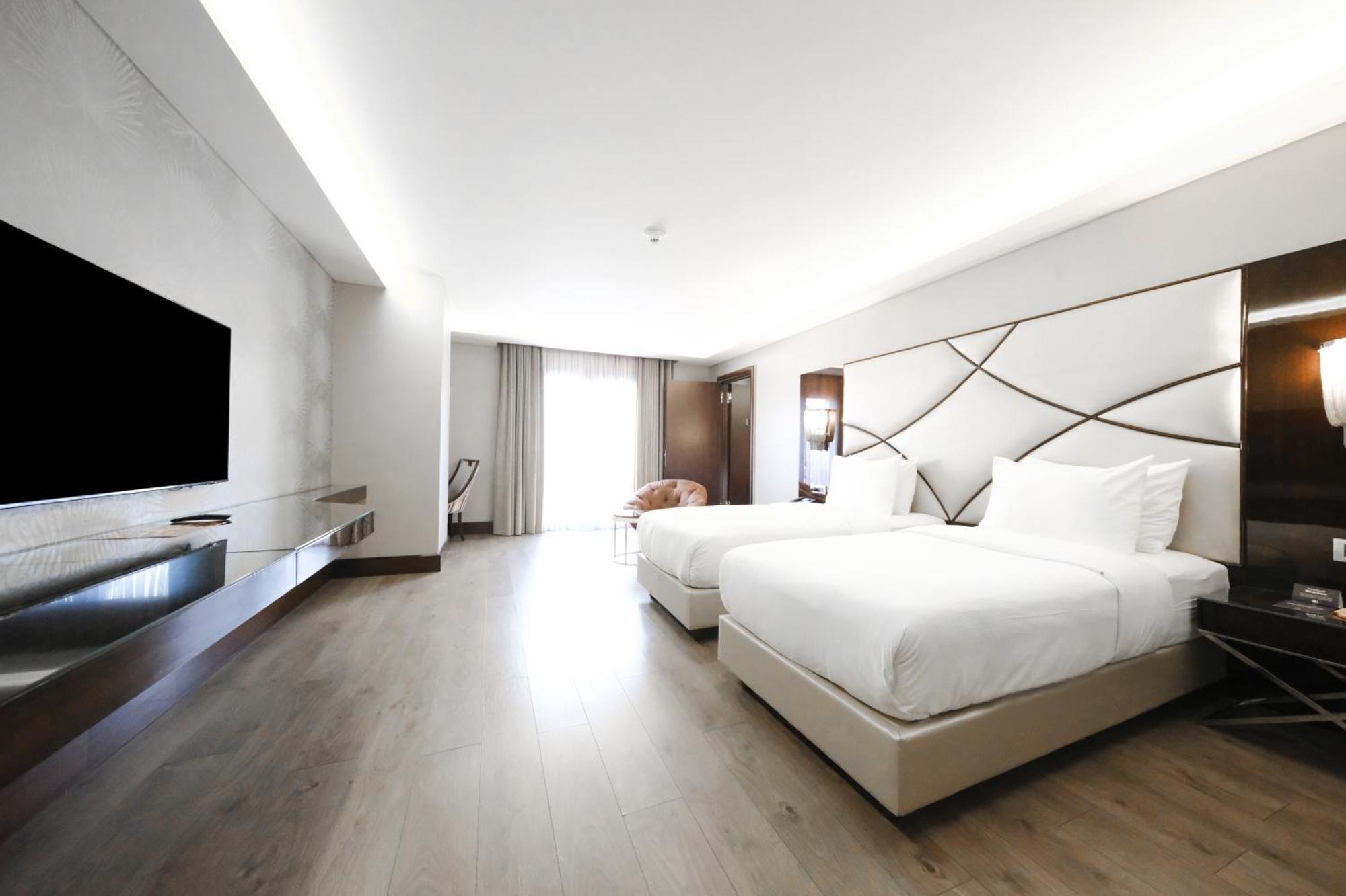 Hotel Doubletree By Hilton Gayrettepe 5*