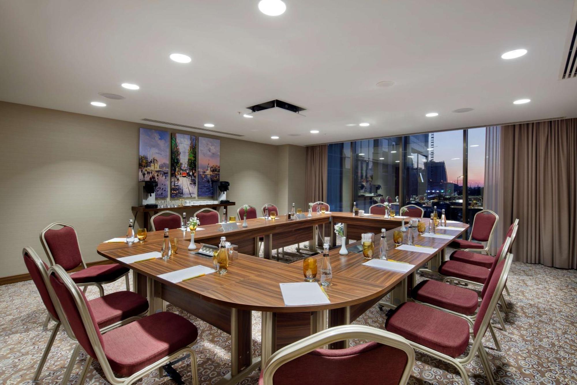 Hilton Garden Beylikduzu Hotel Istanbul
