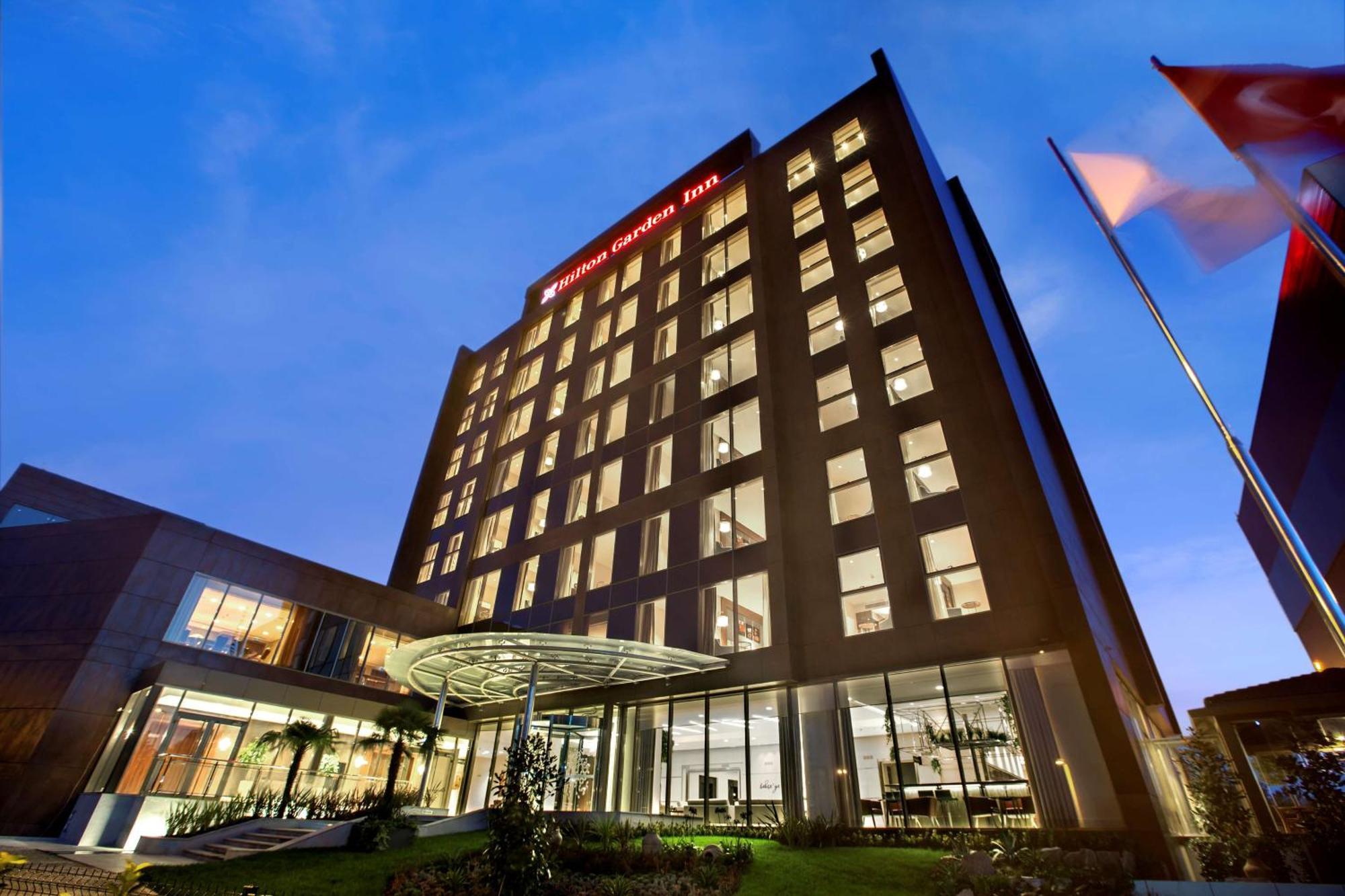Hotel Hilton Garden Beylikduzu 4*
