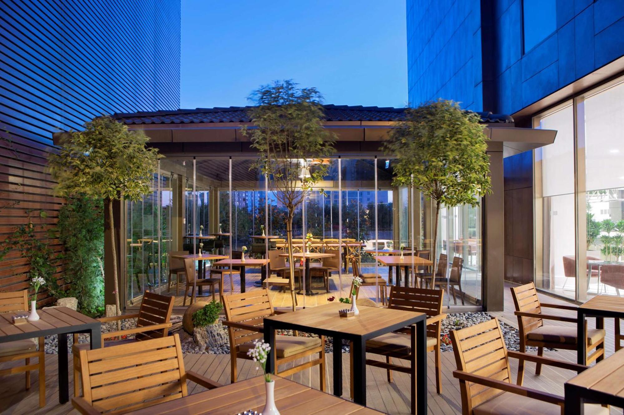 Hilton Garden Beylikduzu 4*