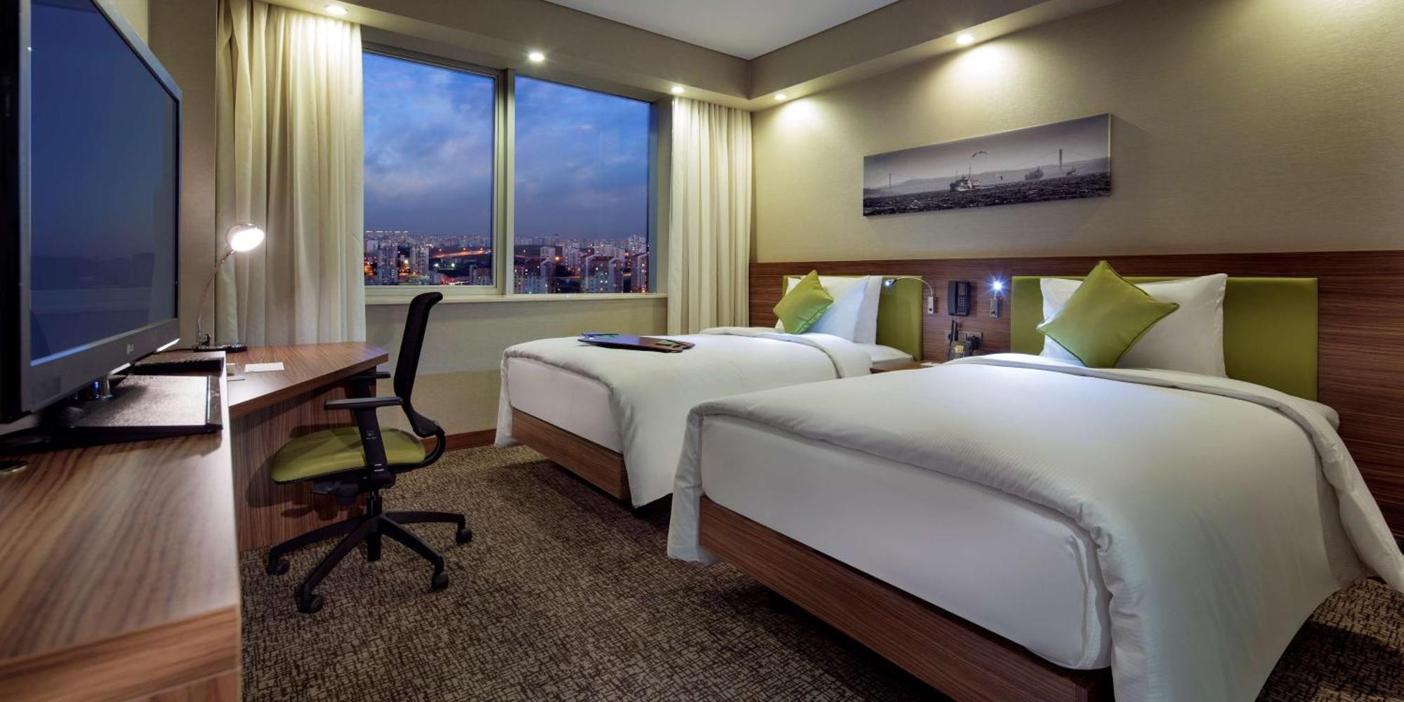 Hampton By Hilton Kayasehir Hotel