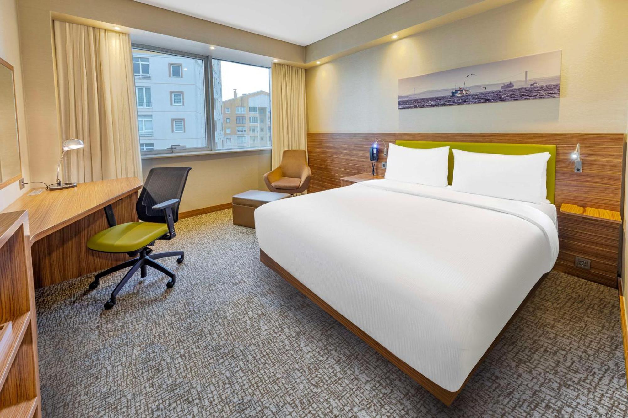 Hampton By Hilton Kayasehir