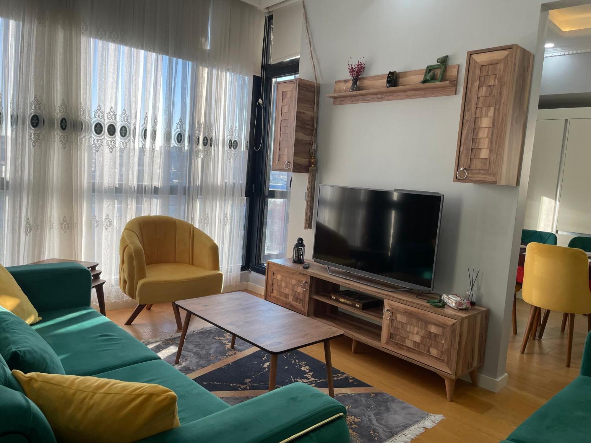 Luxury Fully Furnished Apartment