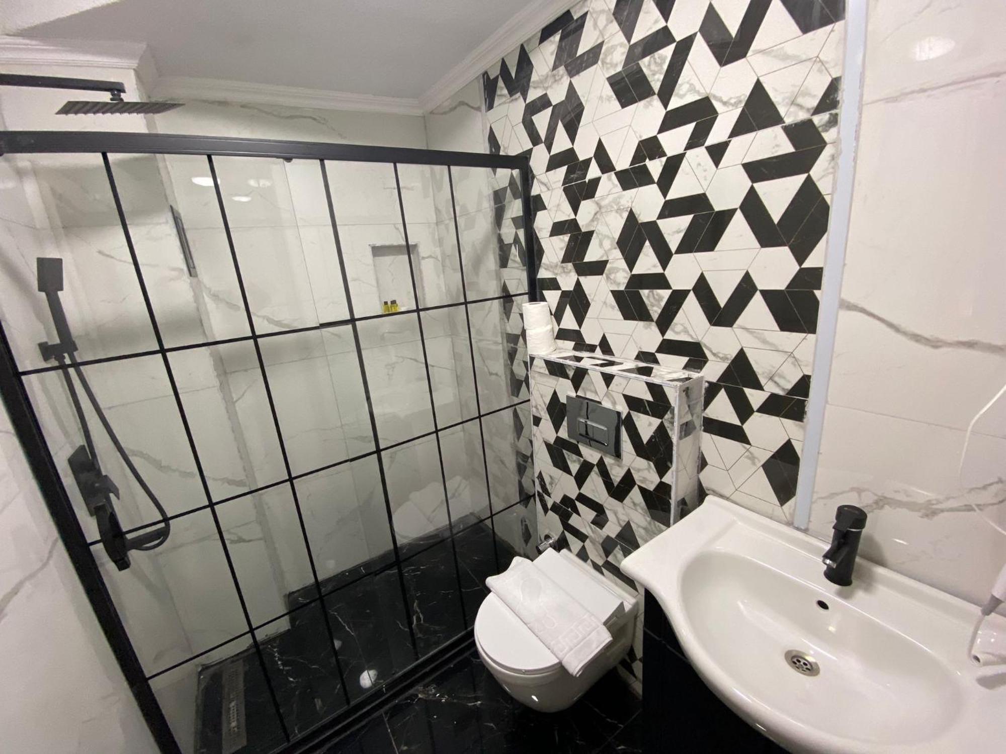 Ramo's By Ramo Apartment *