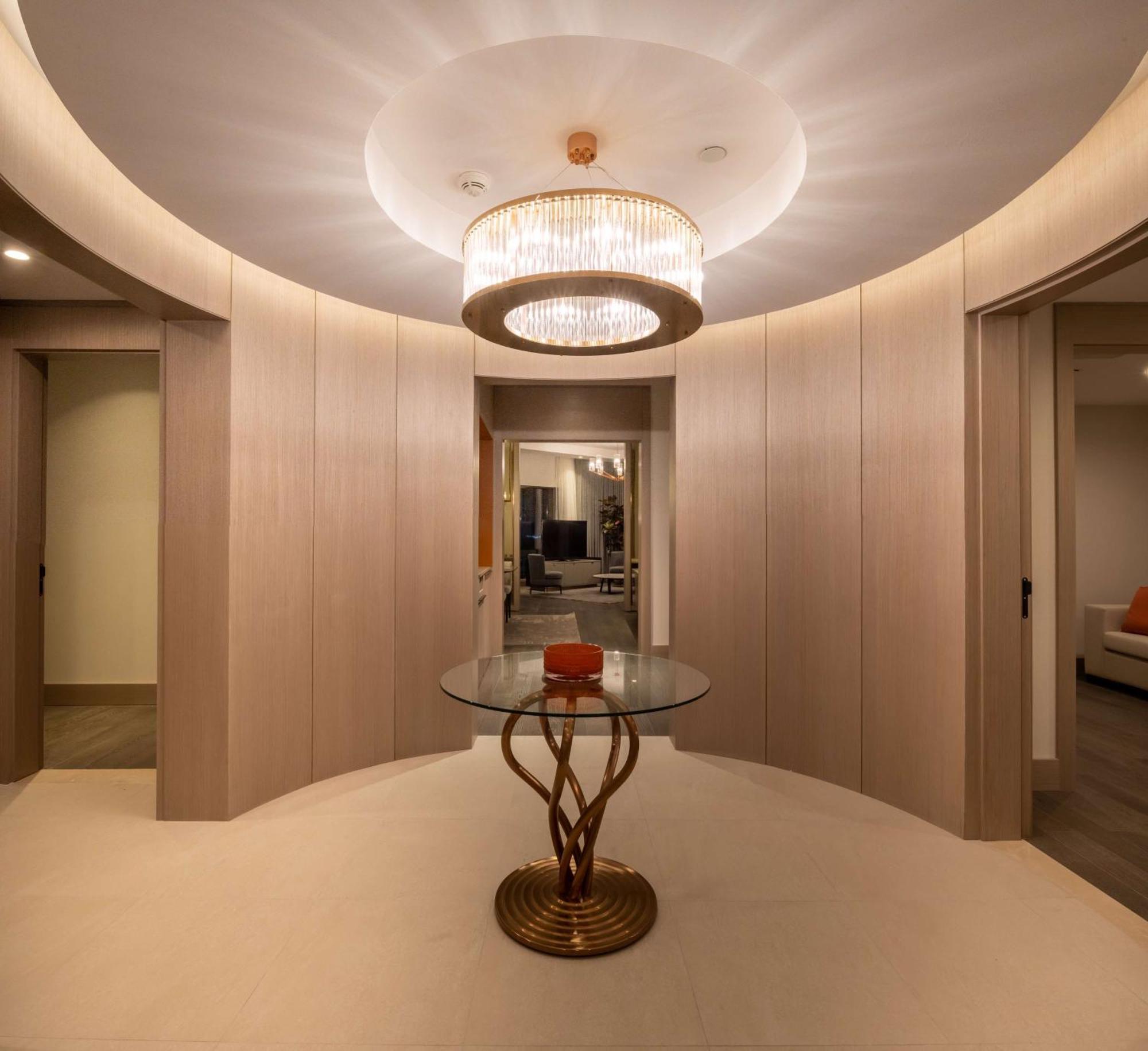 Hotel Hilton Mall Of 5*