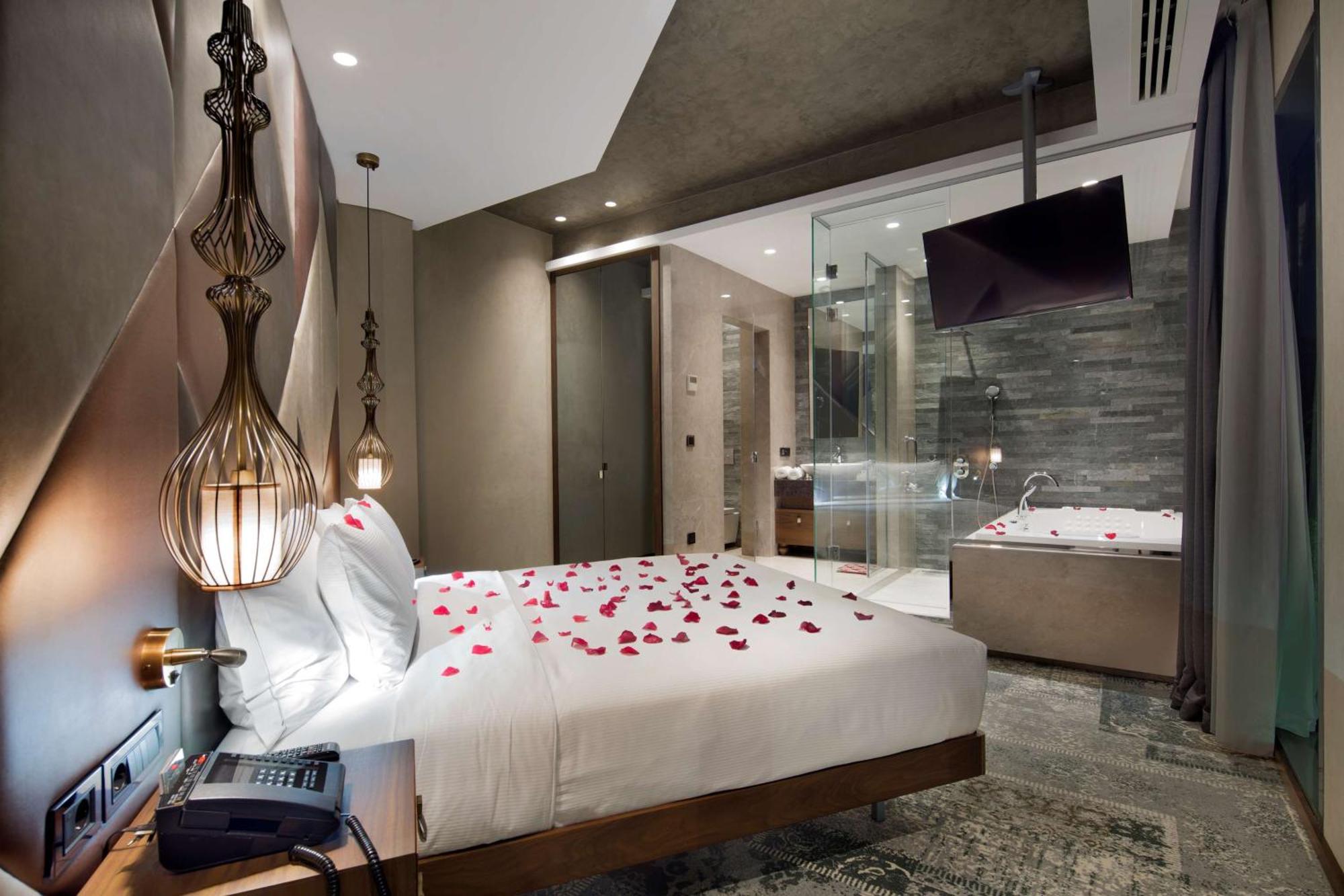 Hotel Doubletree By Hilton - Piyalepasa
