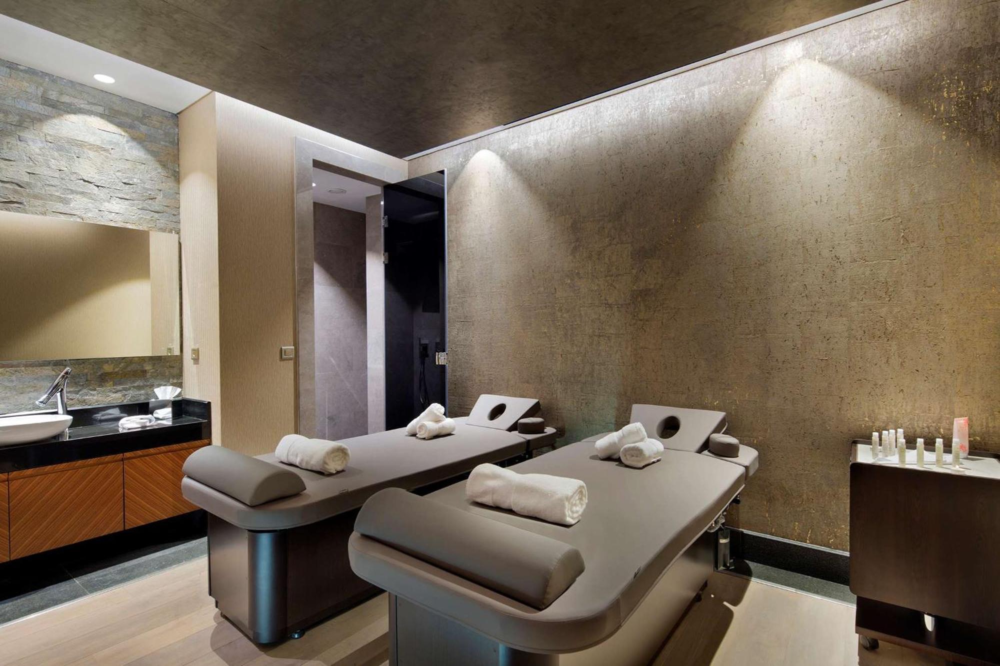 Doubletree By Hilton - Piyalepasa Hotel Istanbul
