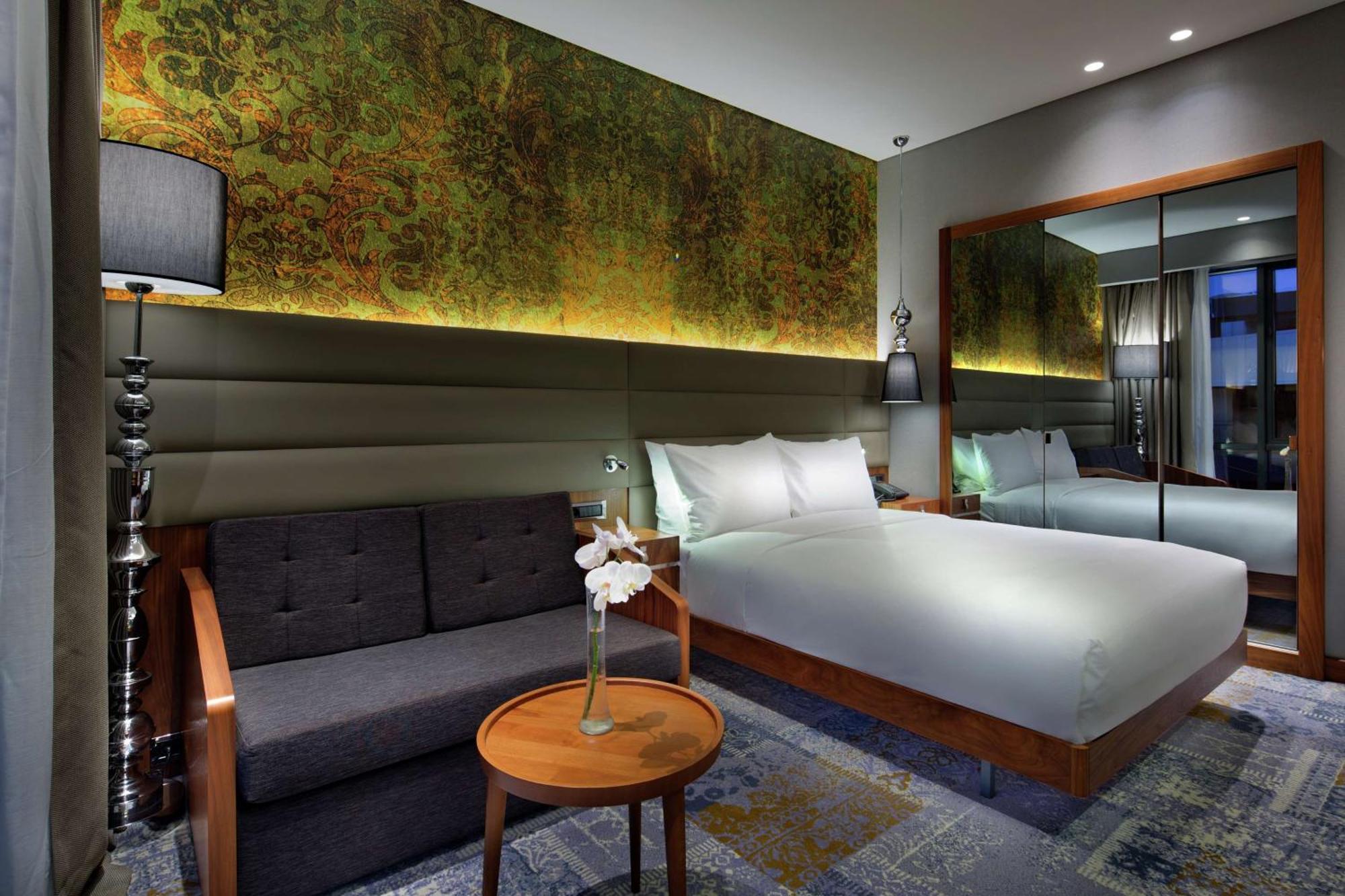 Hotel Doubletree By Hilton - Piyalepasa Istanbul