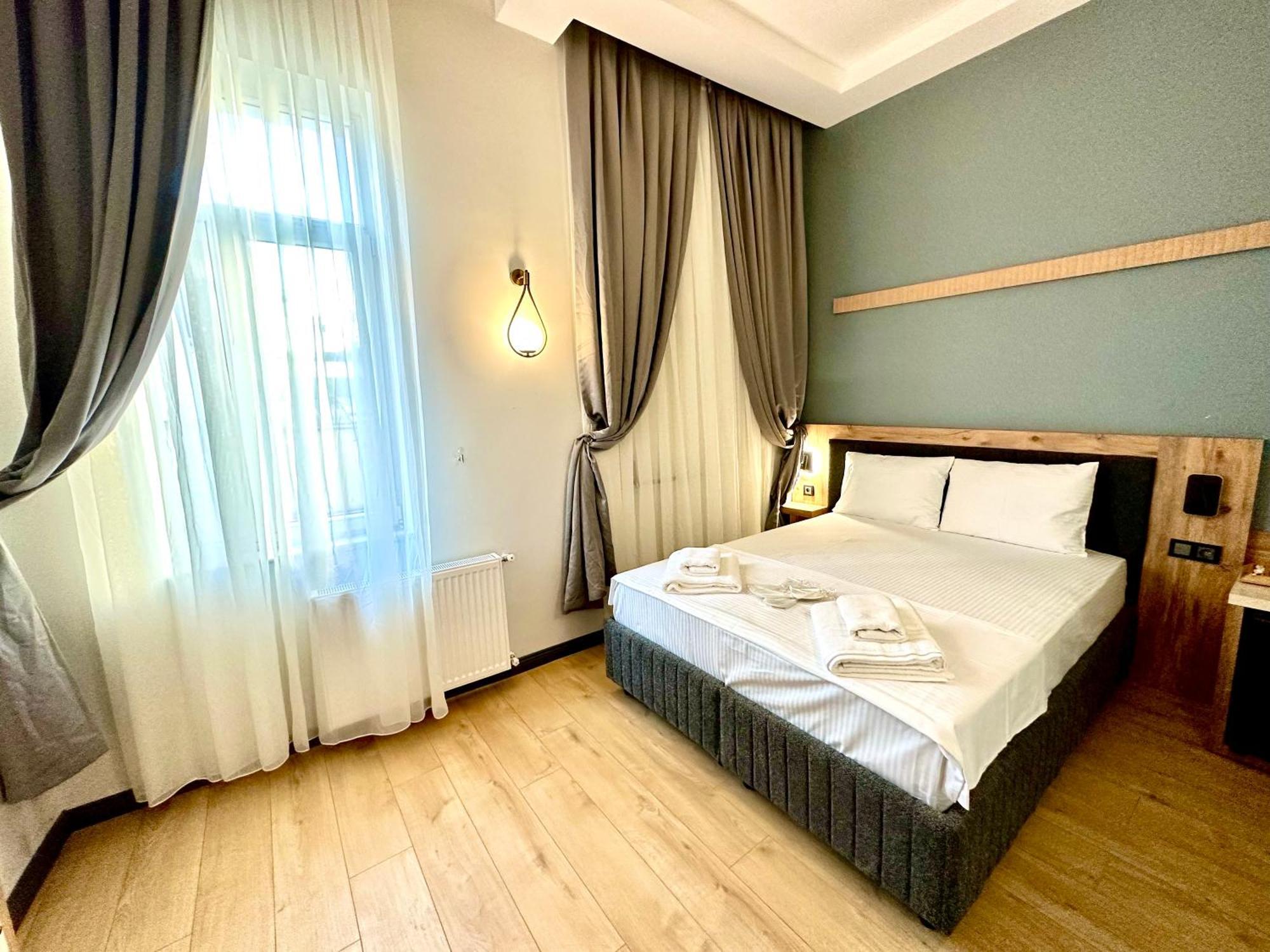 Newalla Old Otel 5*