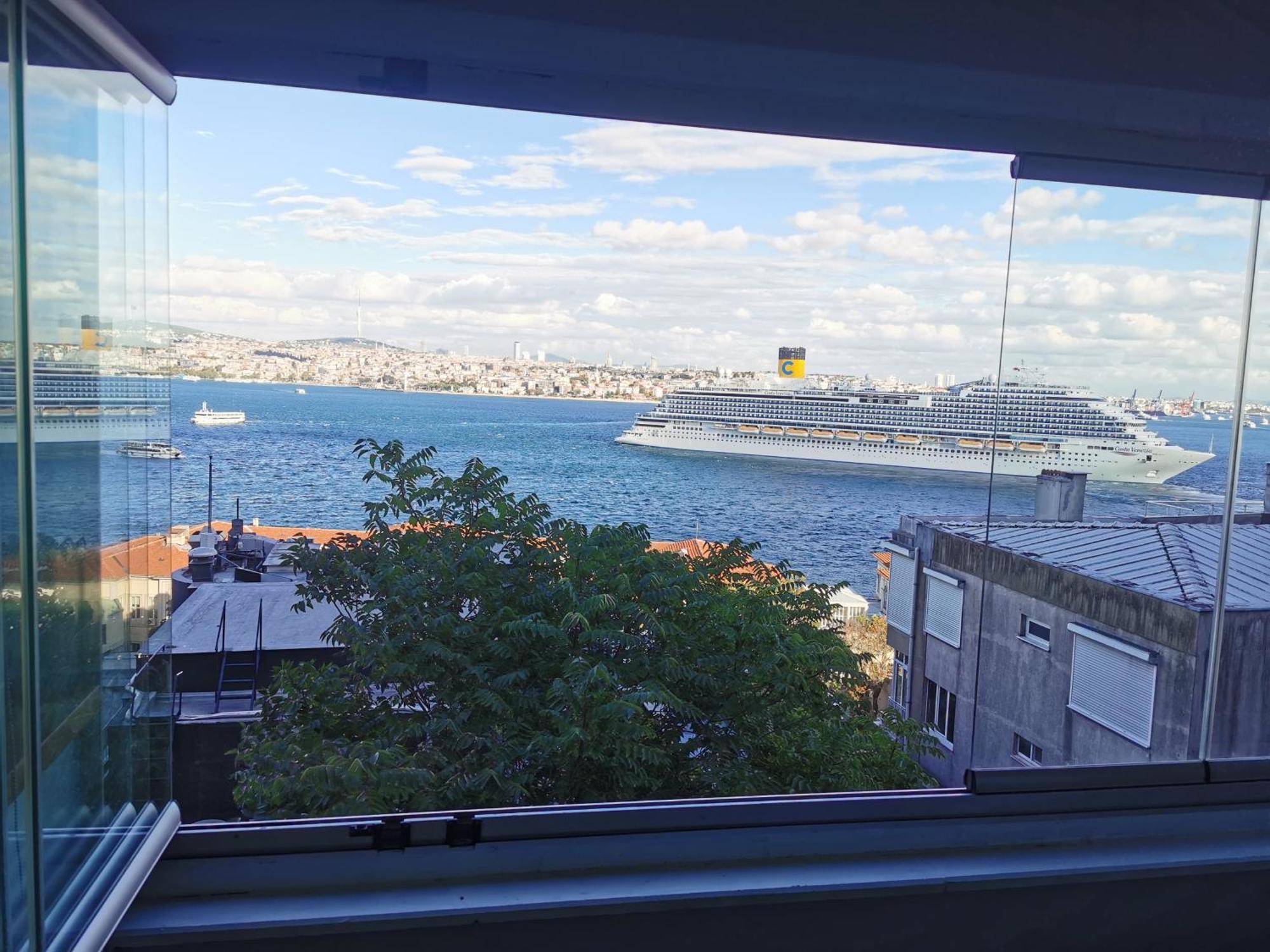 Bosphorus Menekshe Rezidances Apartment