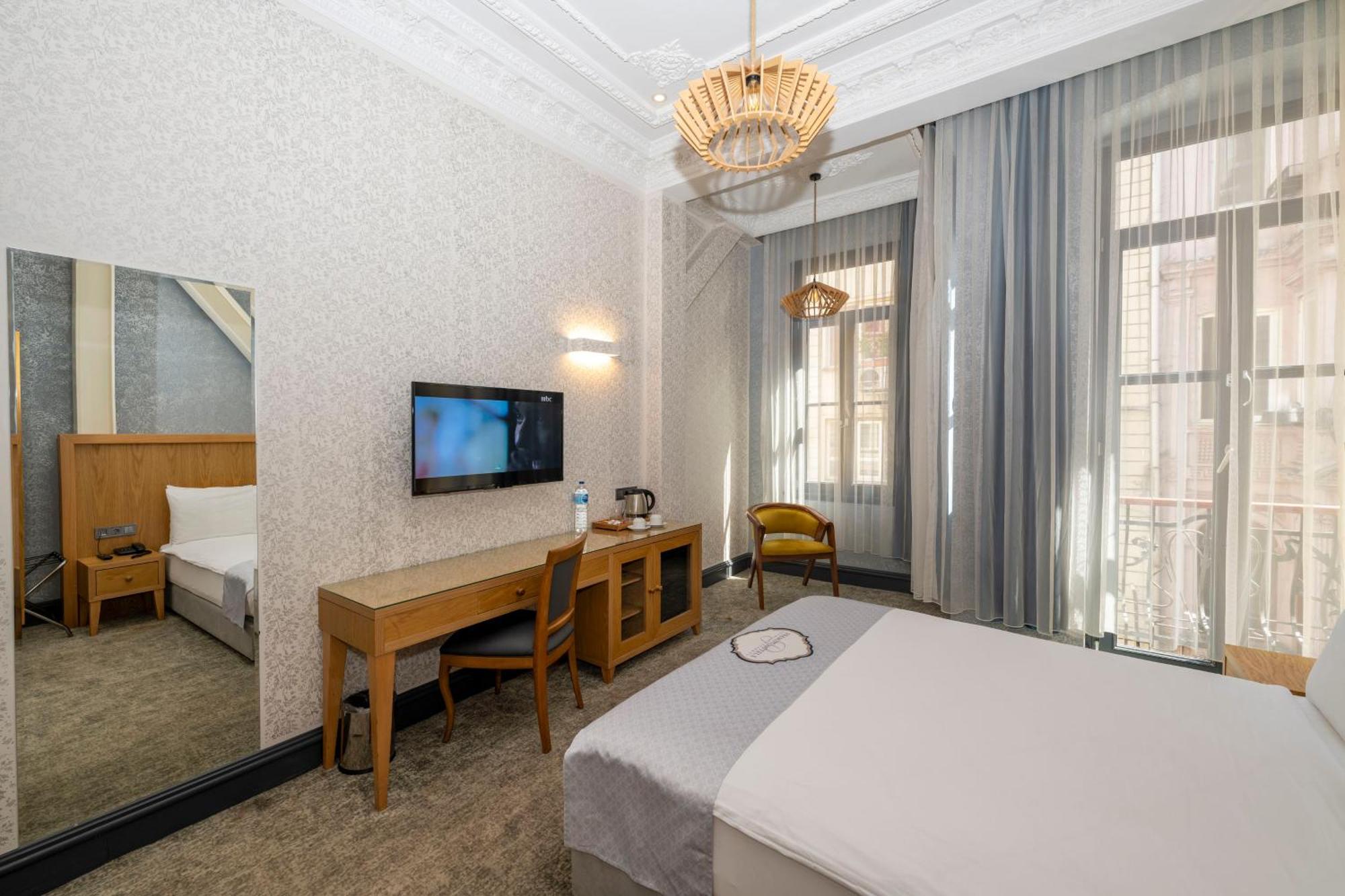 Hotel Premist Taksim 4*