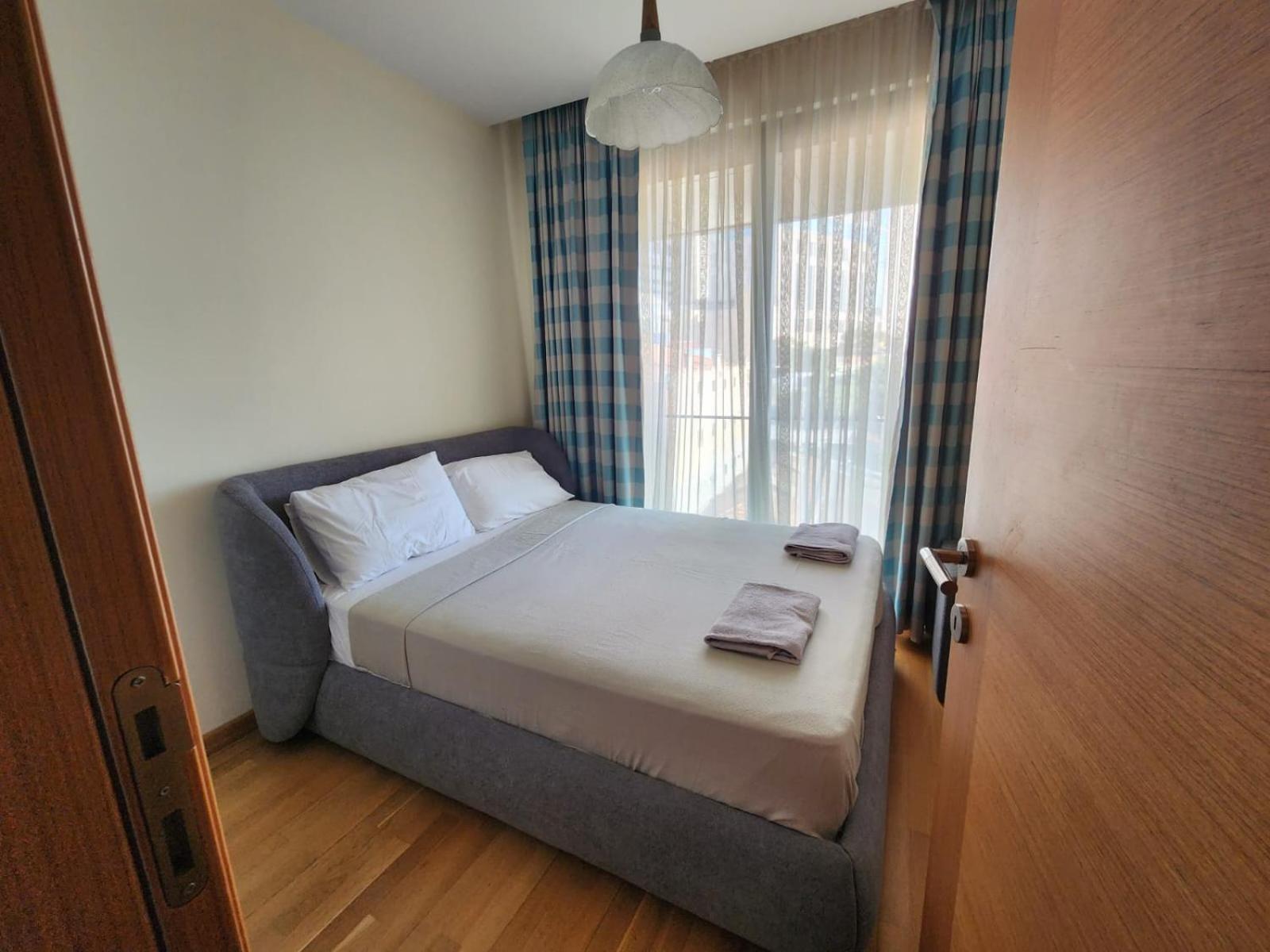 Taksim Perfect Residence, 3 Bedrooms, 140 M2, Pool Gym Sauna Access Istanbul