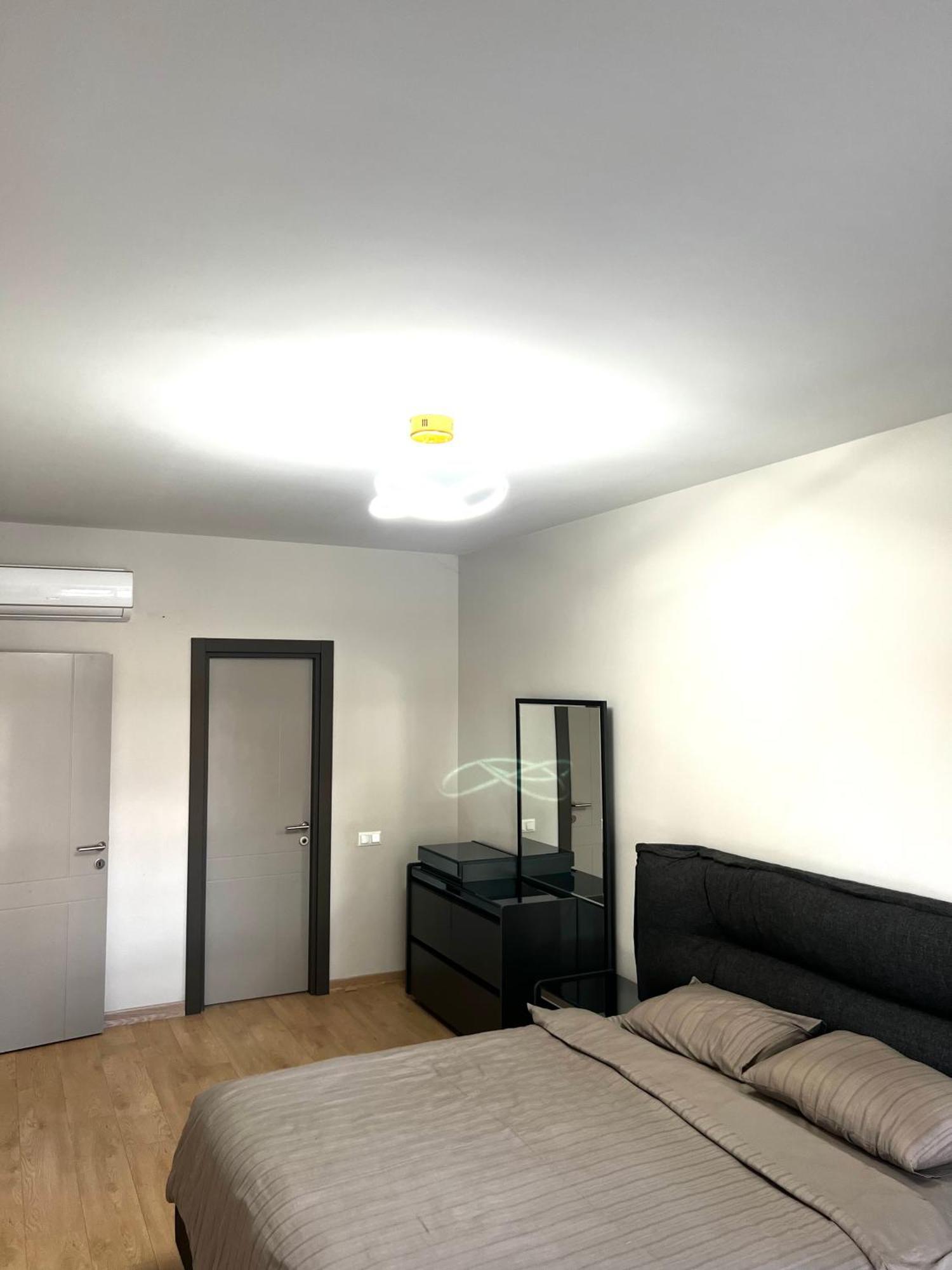 Family Luxury 3 Bedroom 1 Saloon Apartment *