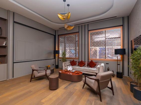 G Tower At Divan Near To Mimar Sinan Metro Station *
