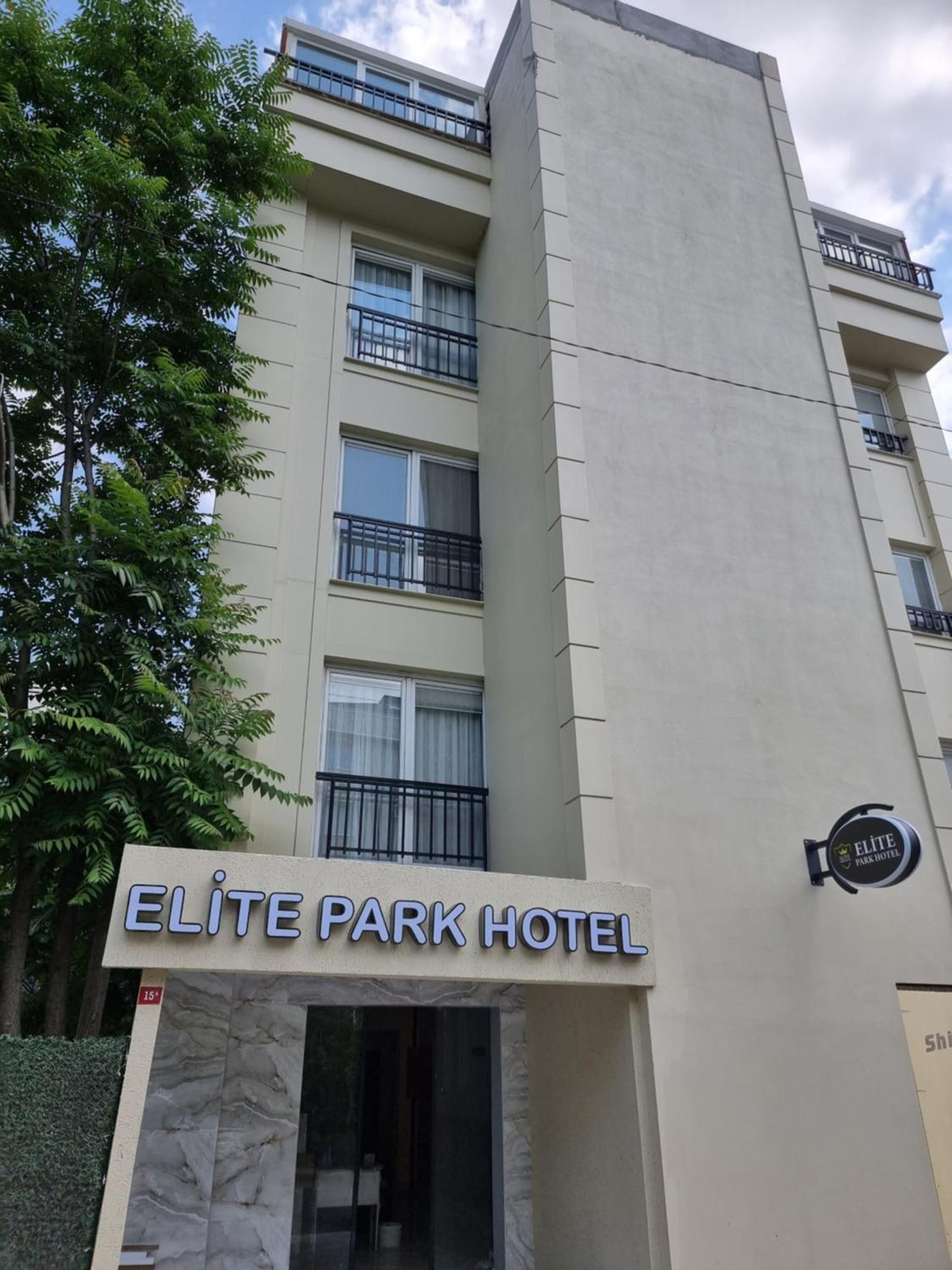 Elite Park & *