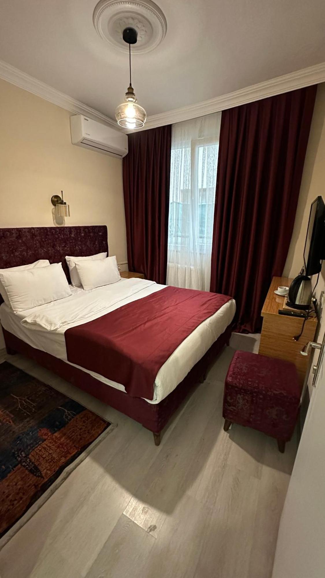 Golden Tulip Aparthotel *