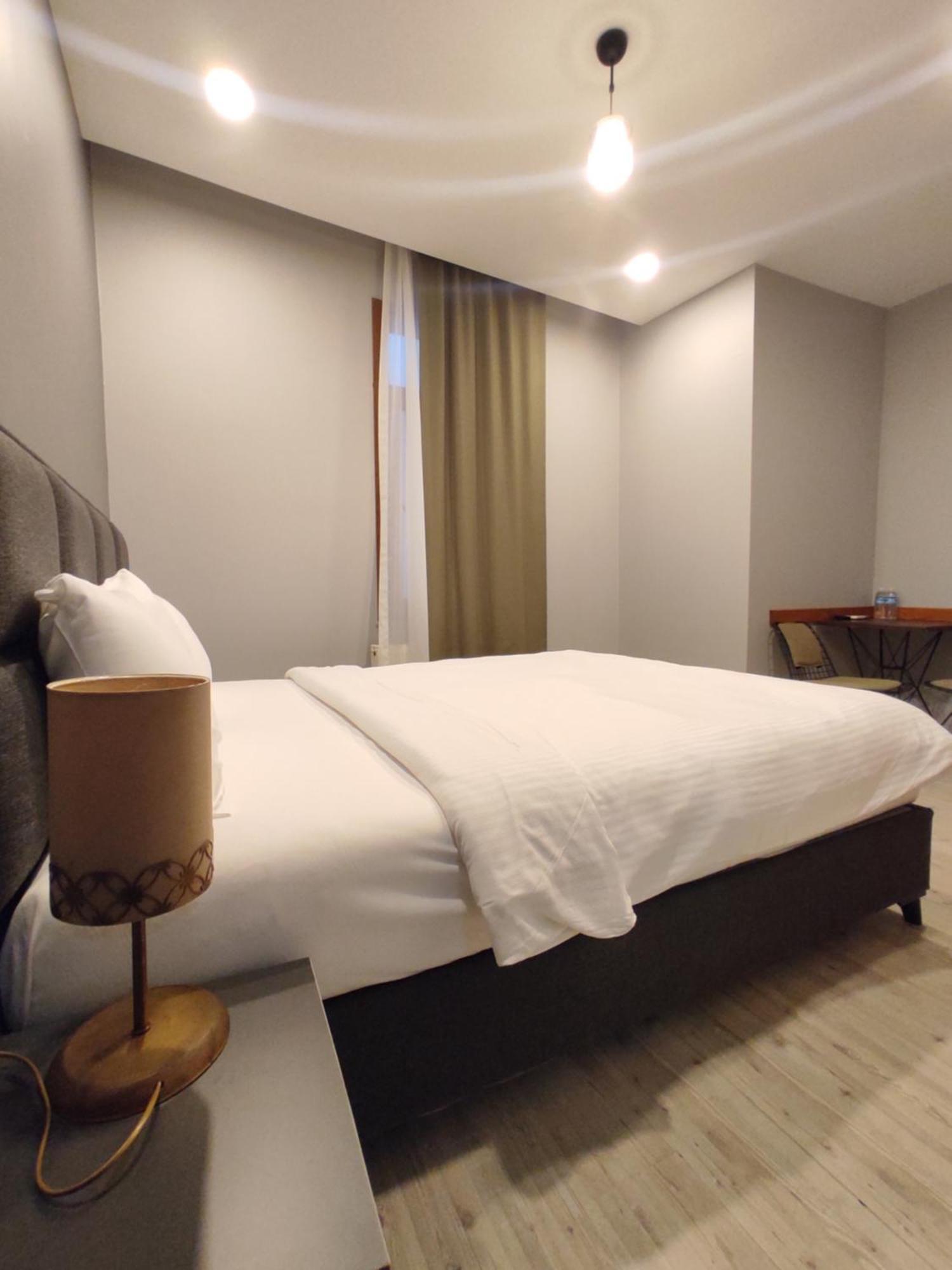Pera Aparthotel
