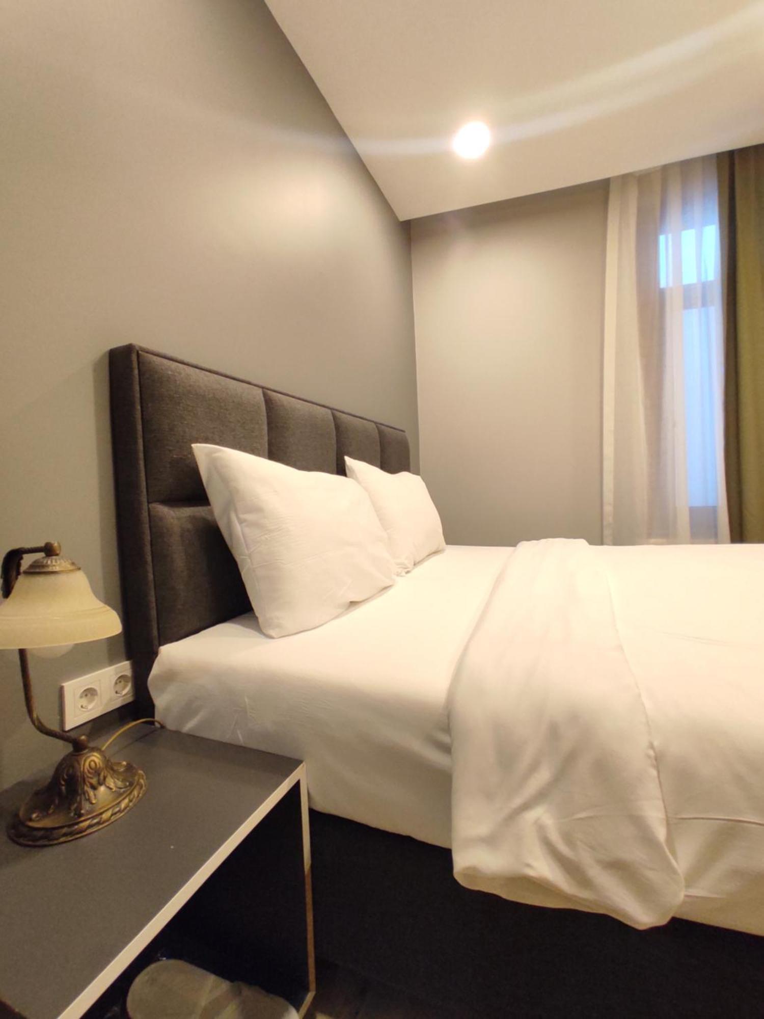 Pera Aparthotel