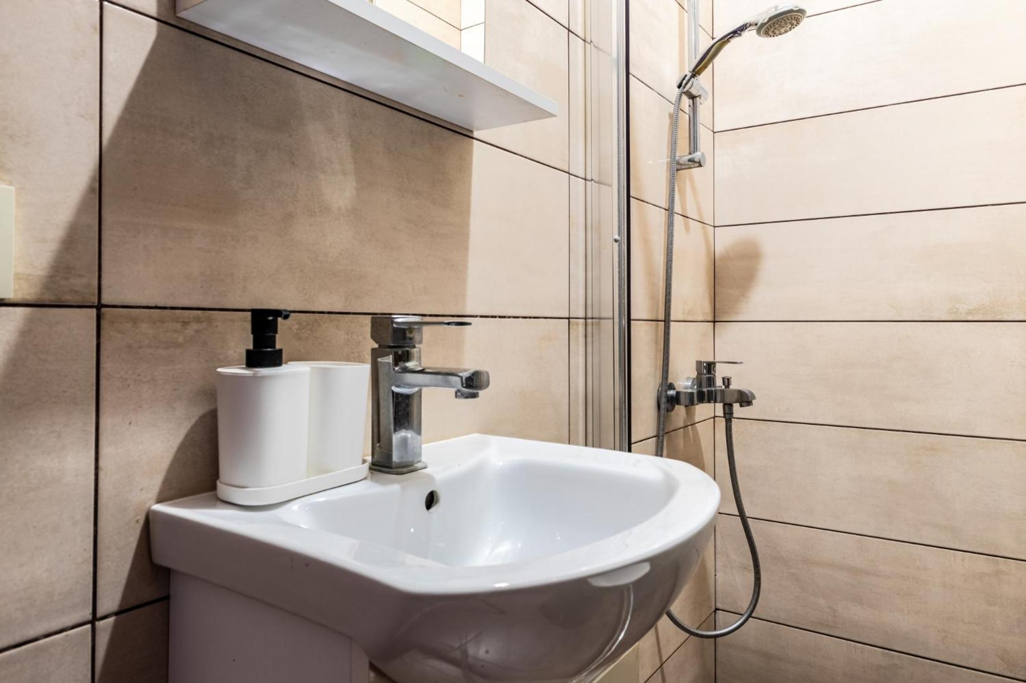 Apartment Flat W Backyard 10 Min To Taksim And Citys Mall Istanbul