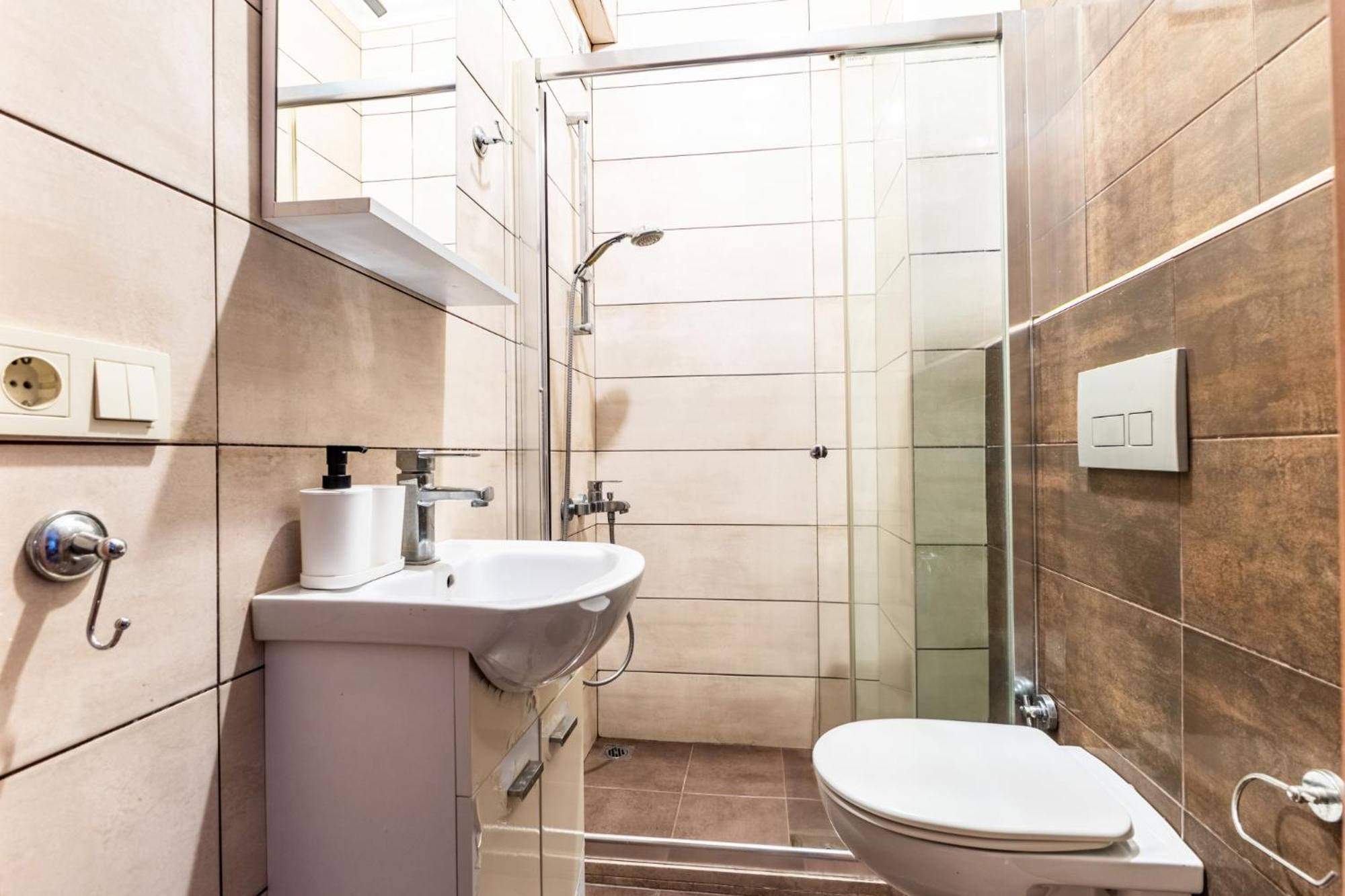 Apartment Flat W Backyard 10 Min To Taksim And Citys Mall