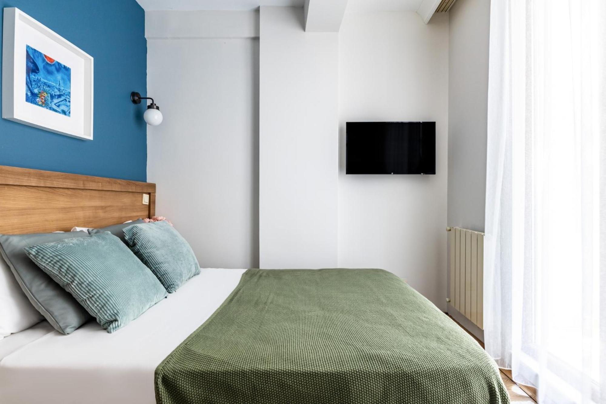 Apartment Flat W Backyard 10 Min To Taksim And Citys Mall Istanbul