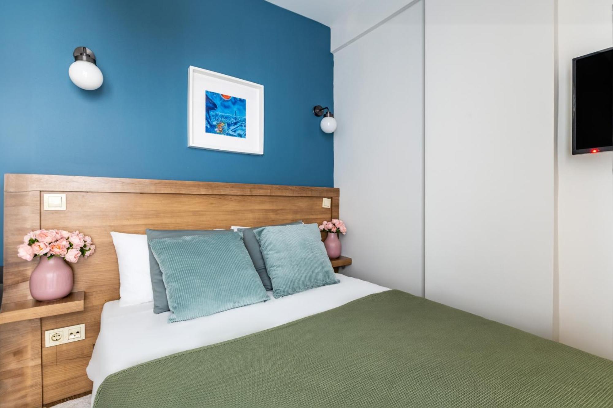 Flat W Backyard 10 Min To Taksim And Citys Mall *