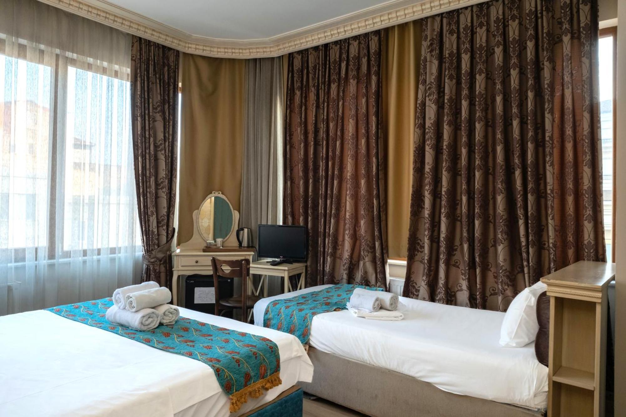 Felicity Istanbul
