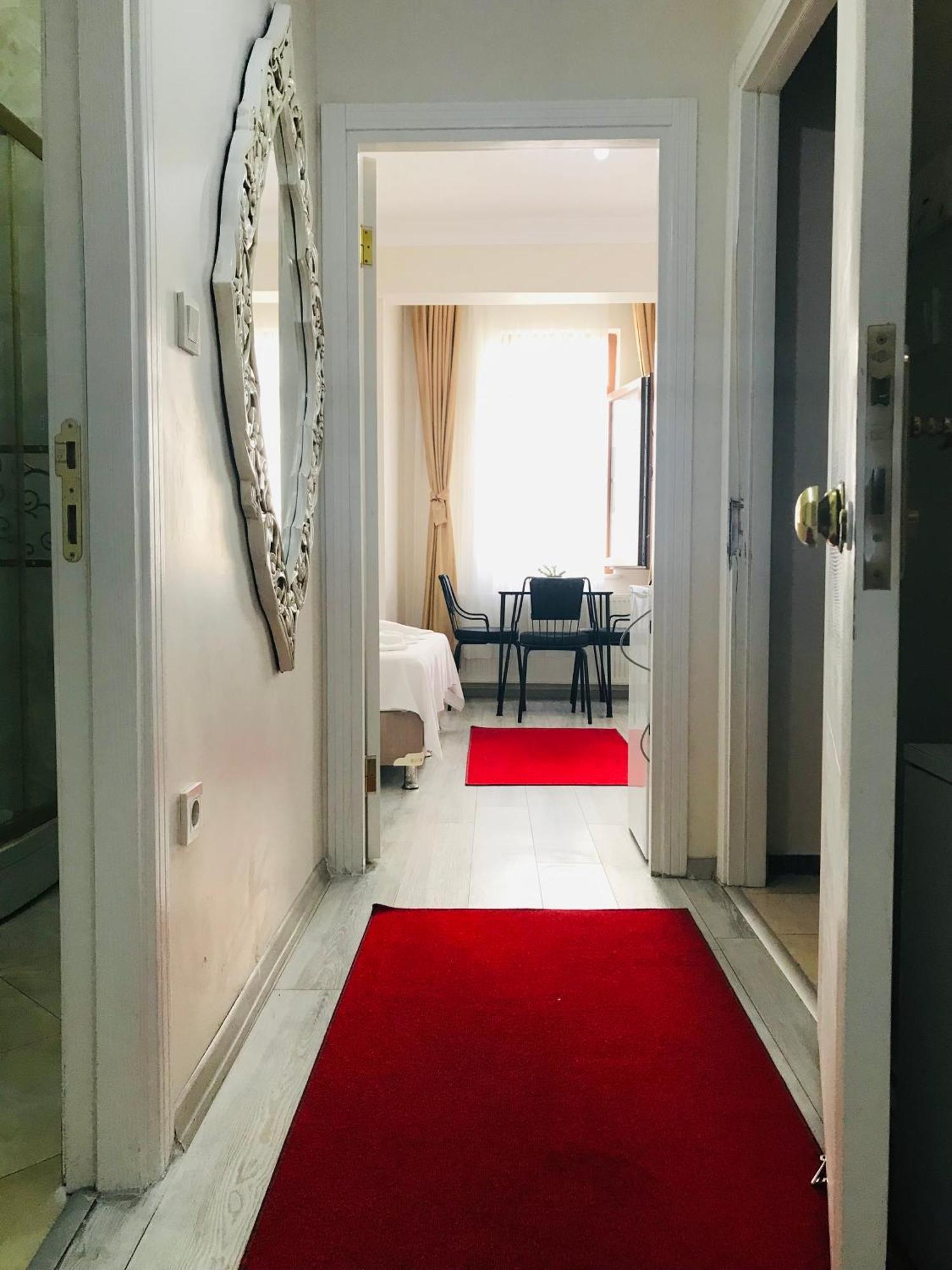 Halil Bey Konagi * Istanbul