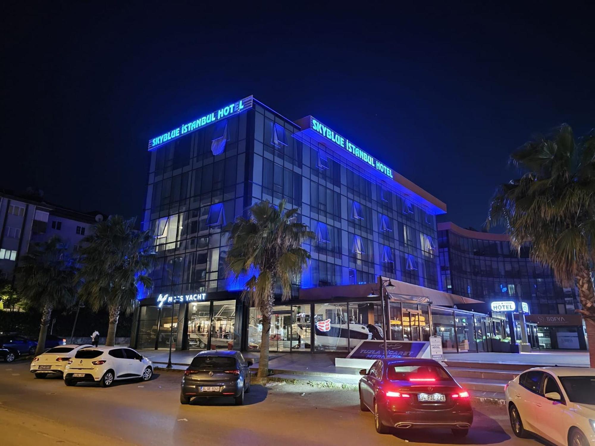 Aparthotel Skyblue *
