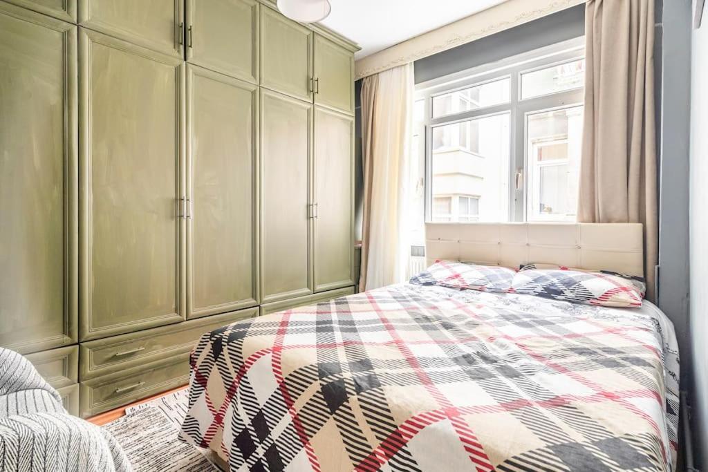 Pera Apartment *