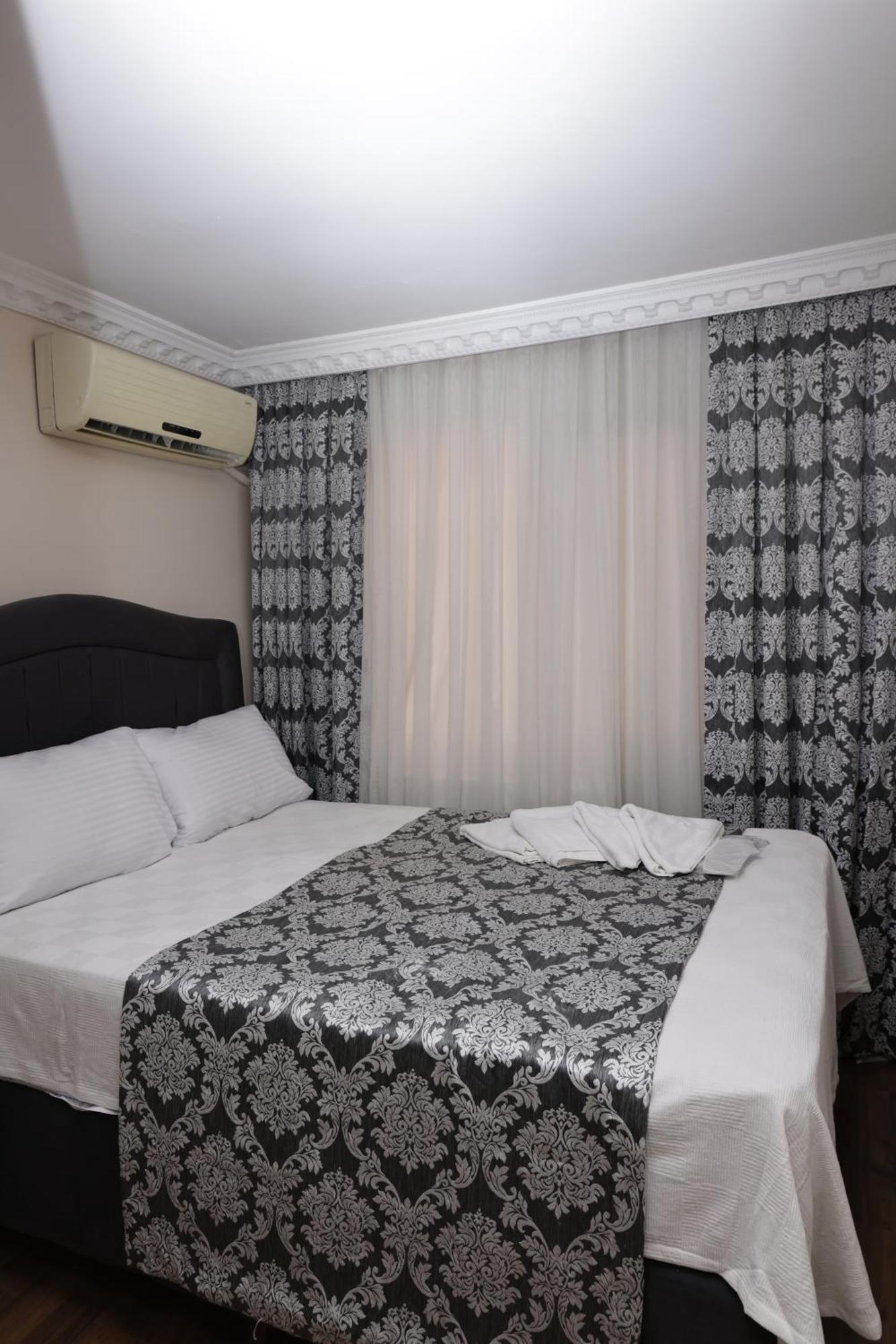 Nar Hotel *