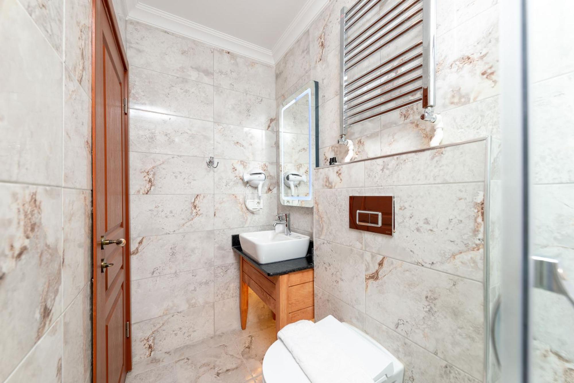 Brown Mansion Oldcity Otel *