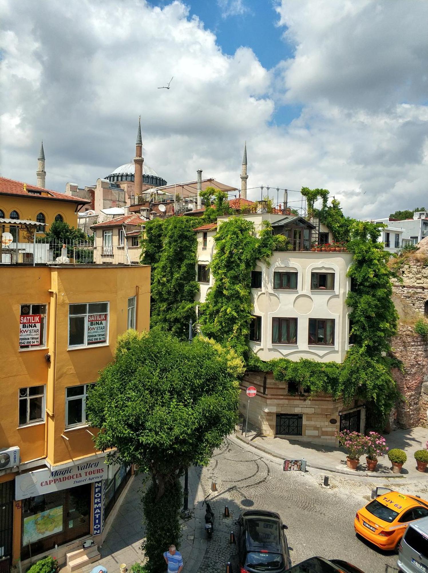 Gul Sultan Istanbul