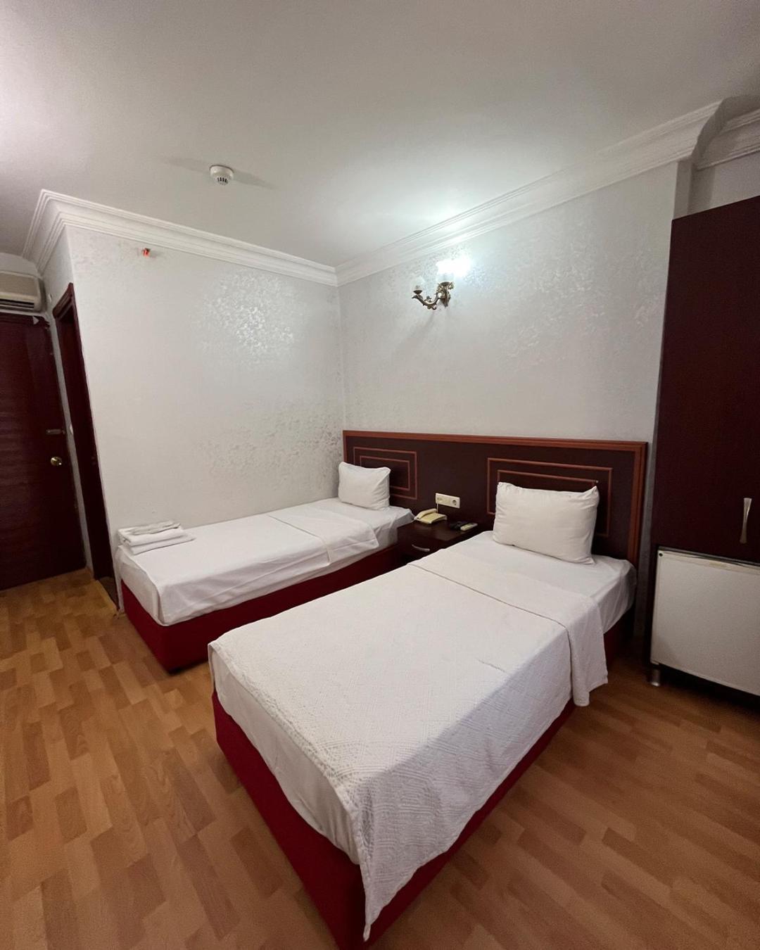 Red White Hotel Istanbul