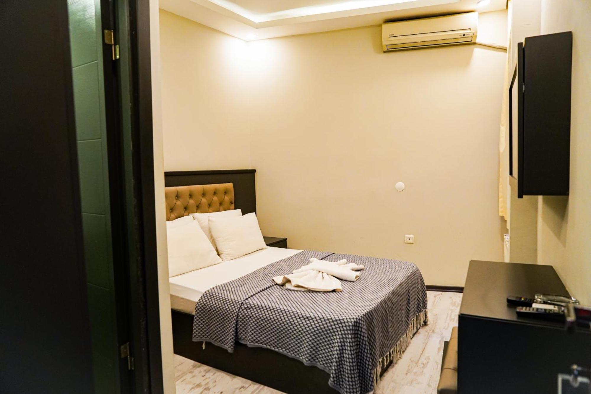 Paradise Hotel 3*