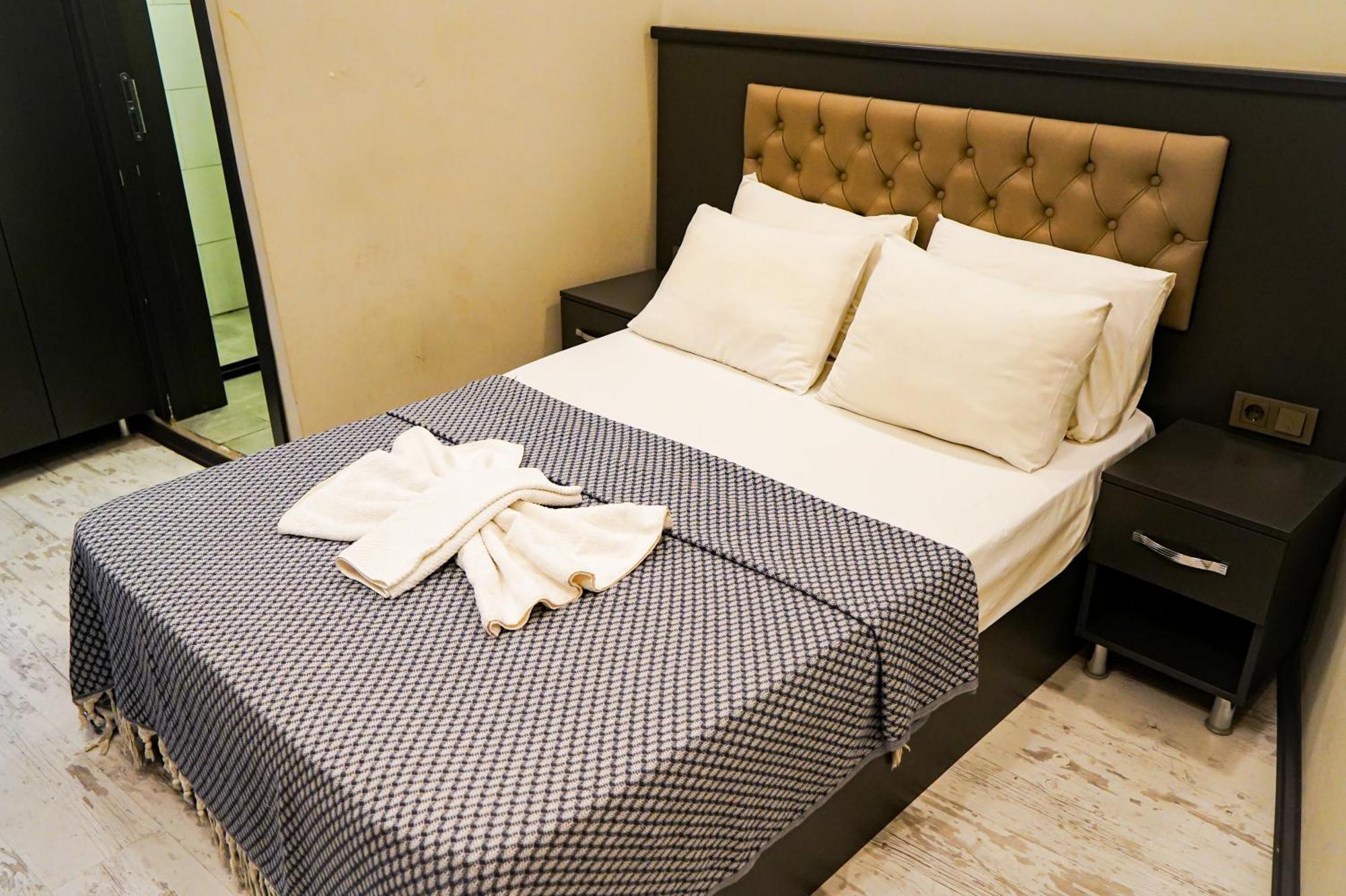 Paradise Hotel