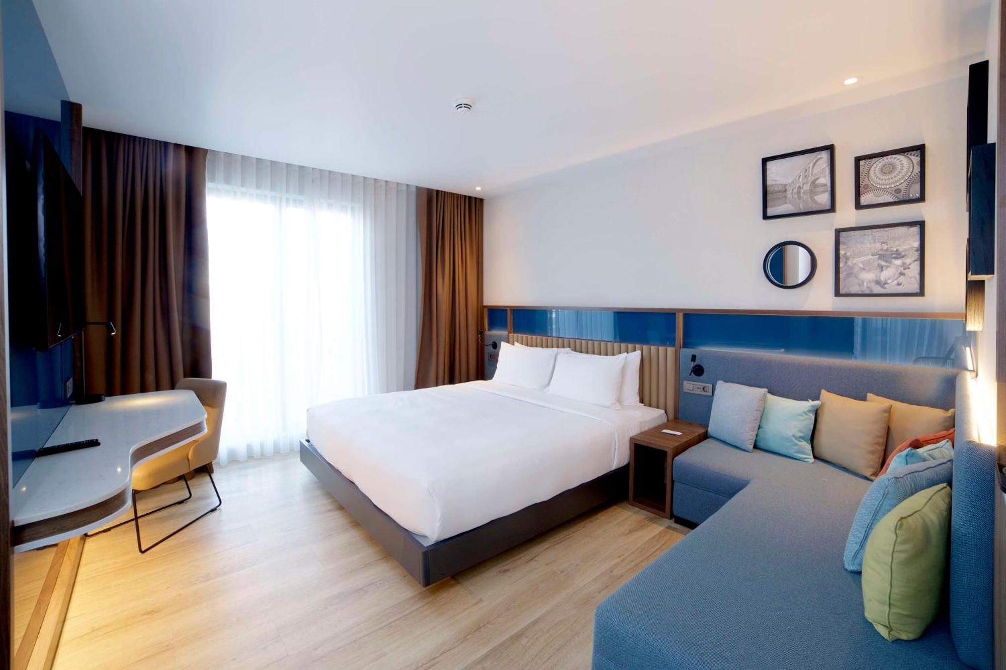 Hampton By Hilton Old