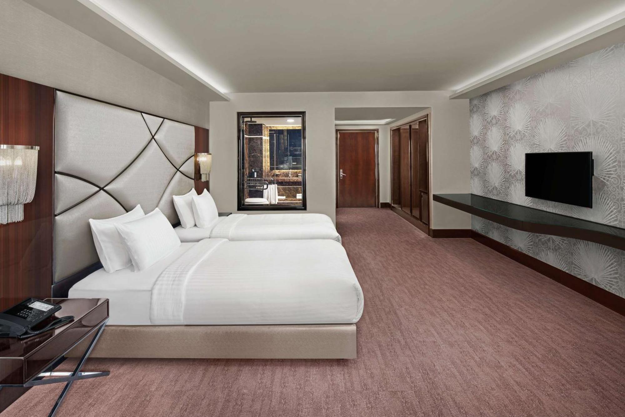 Doubletree By Hilton Gayrettepe 5*