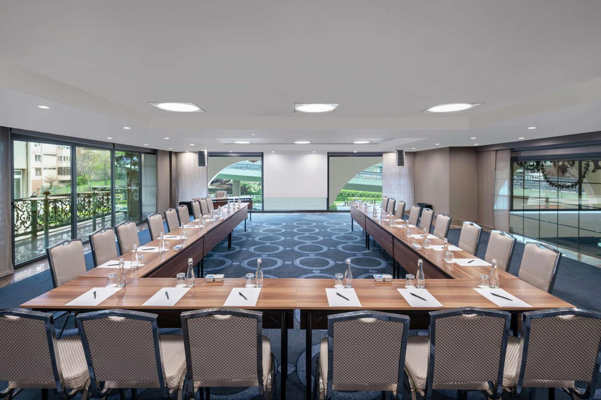 Doubletree By Hilton Gayrettepe