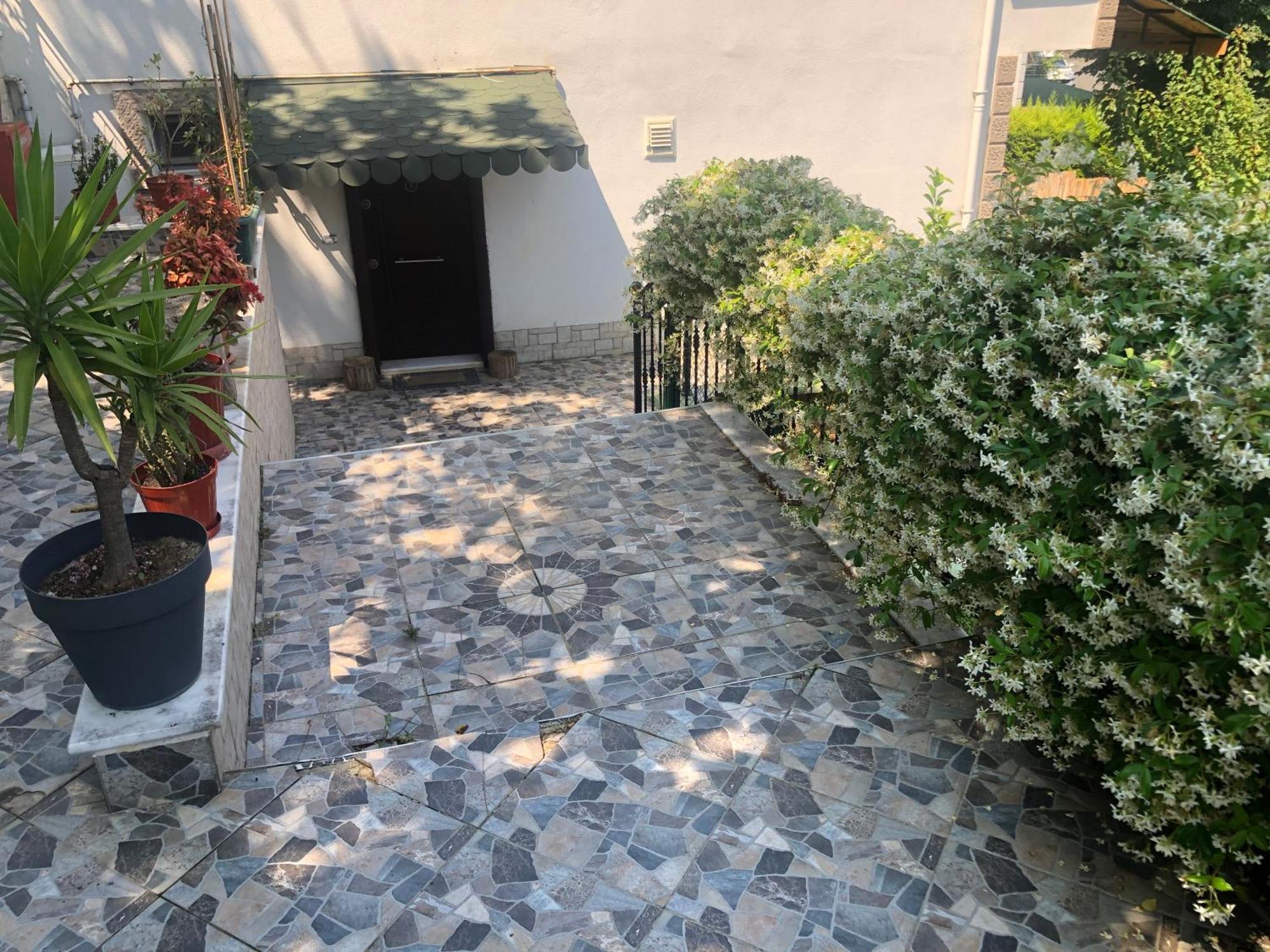 Garden House Apartment Istanbul