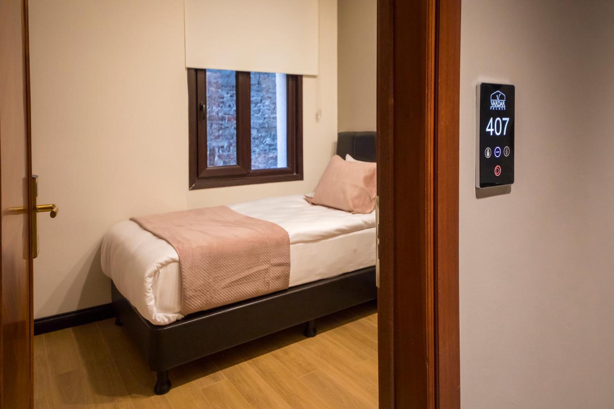 Vardar Palace - Special Category Otel İstanbul