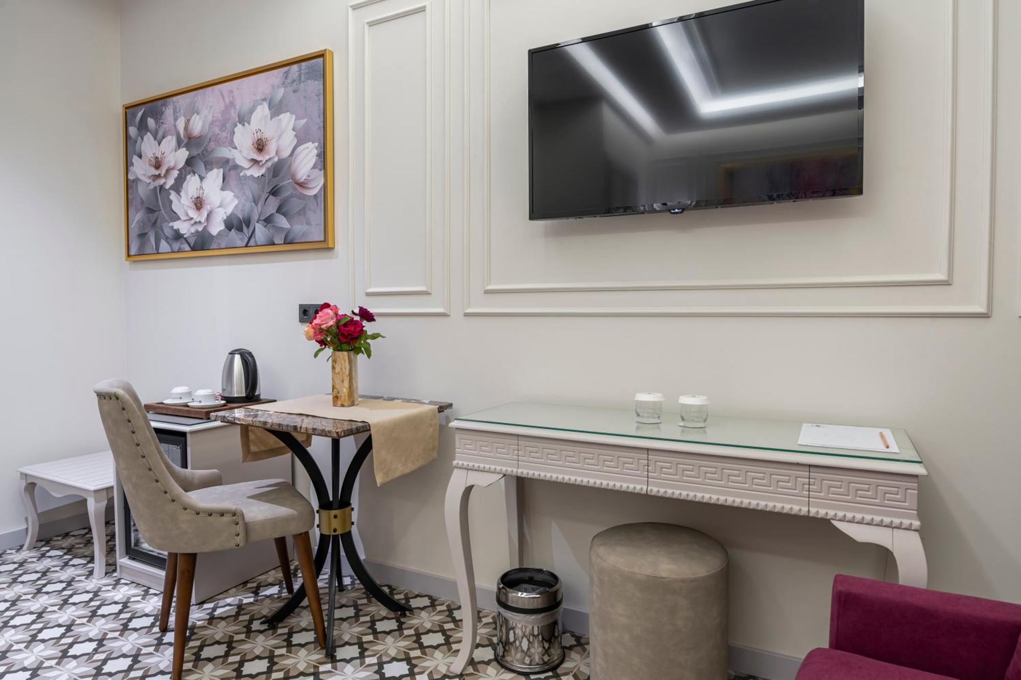 Pera Luna Premium Istanbul