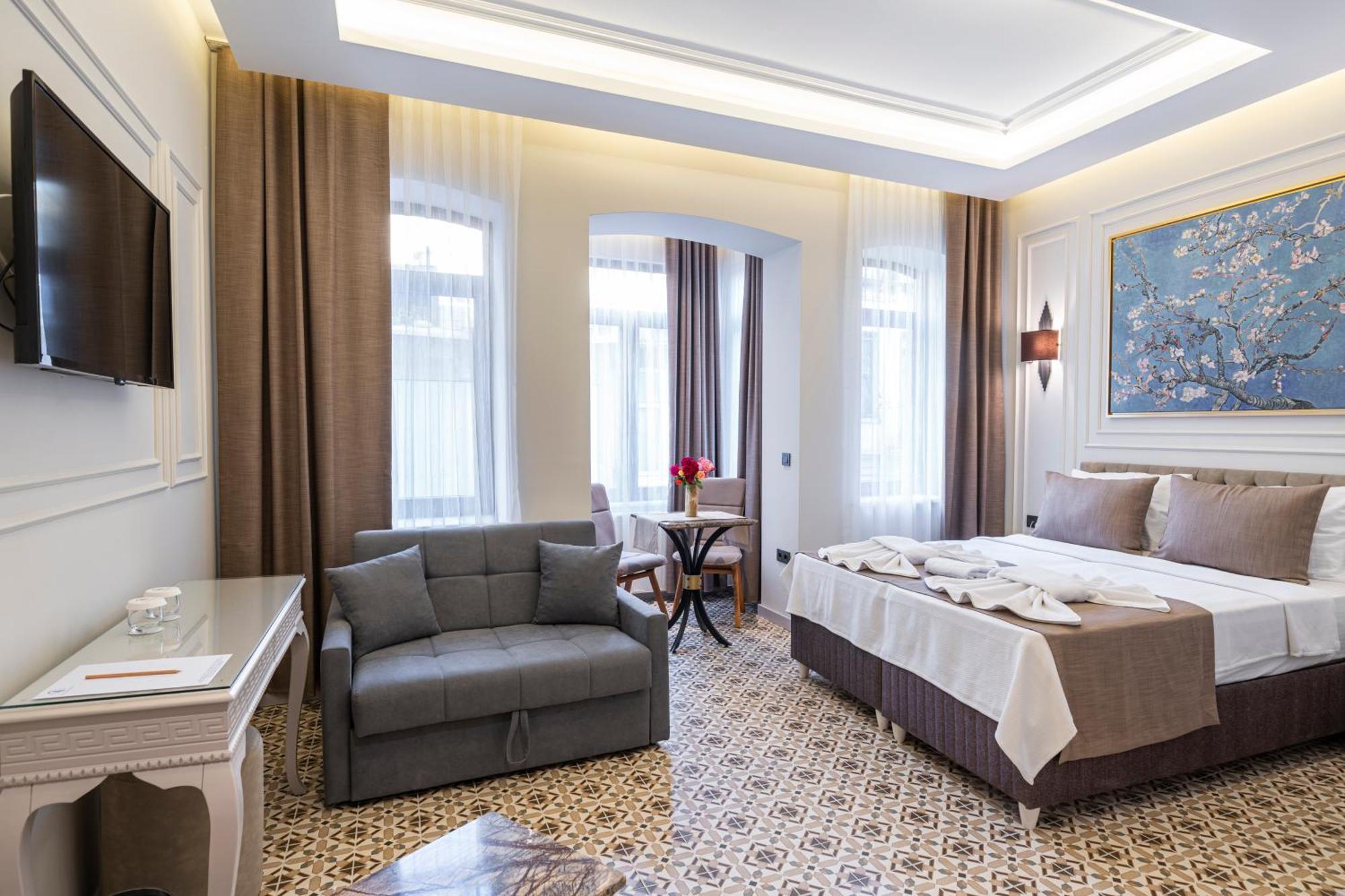 Hotel Pera Luna Premium