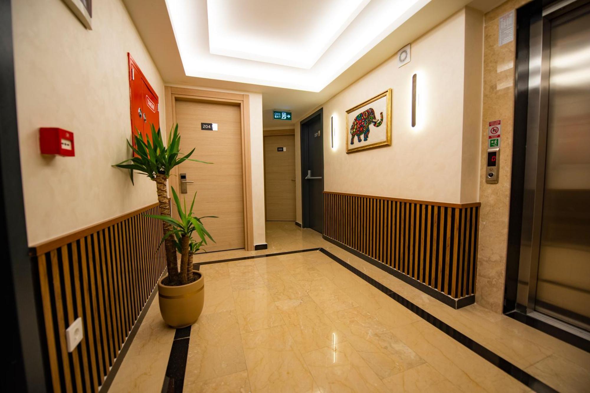 Hotel Vera Life