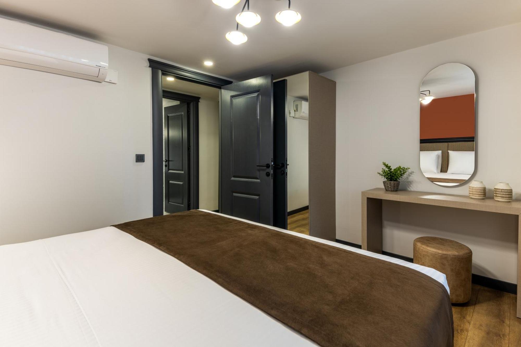 Hotel Baymari Suites Life *