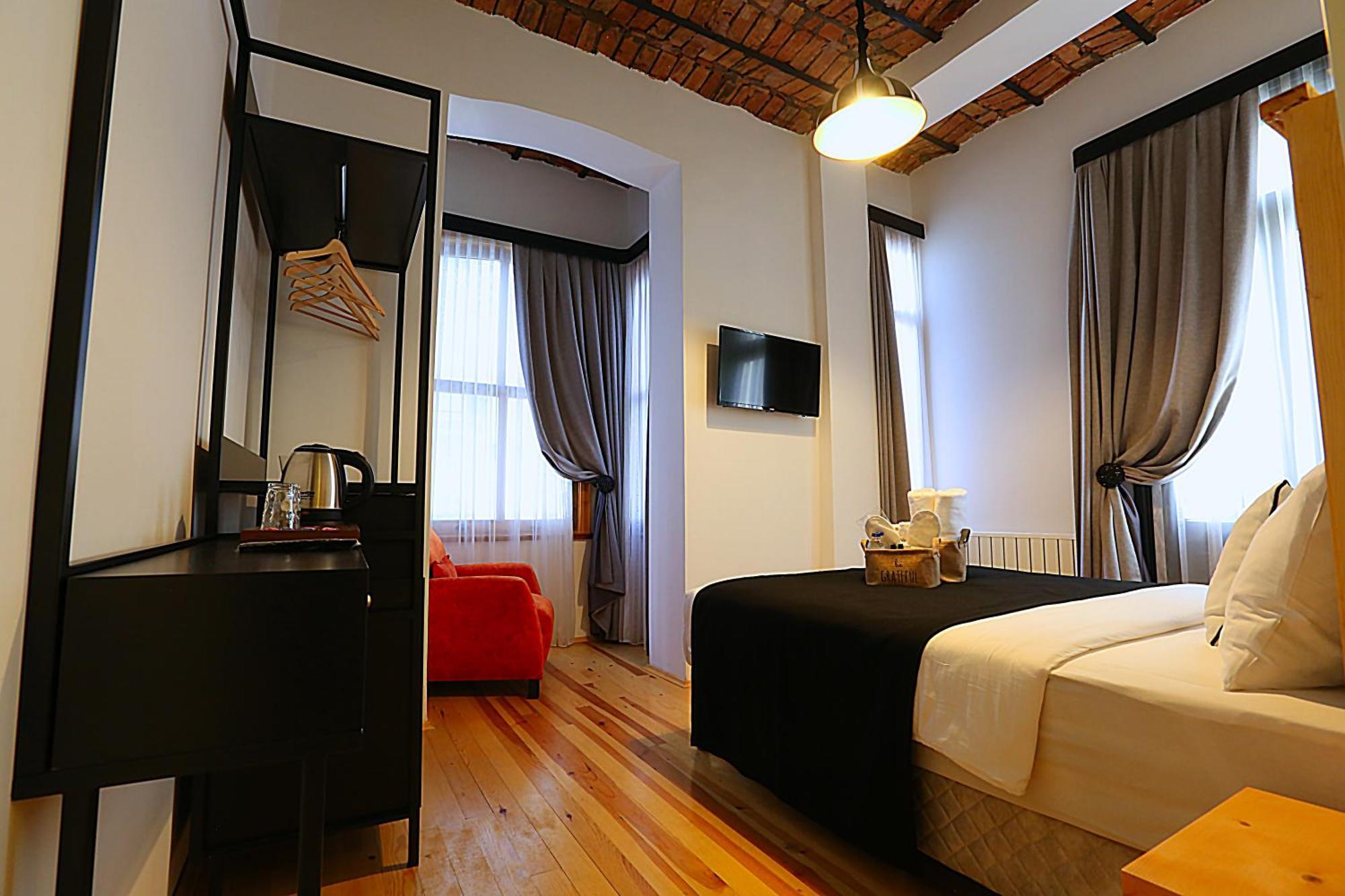 Kamılbey Suıtes Otel 3*