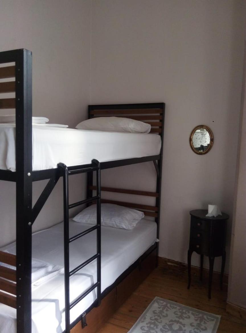 Jumba Hostel *