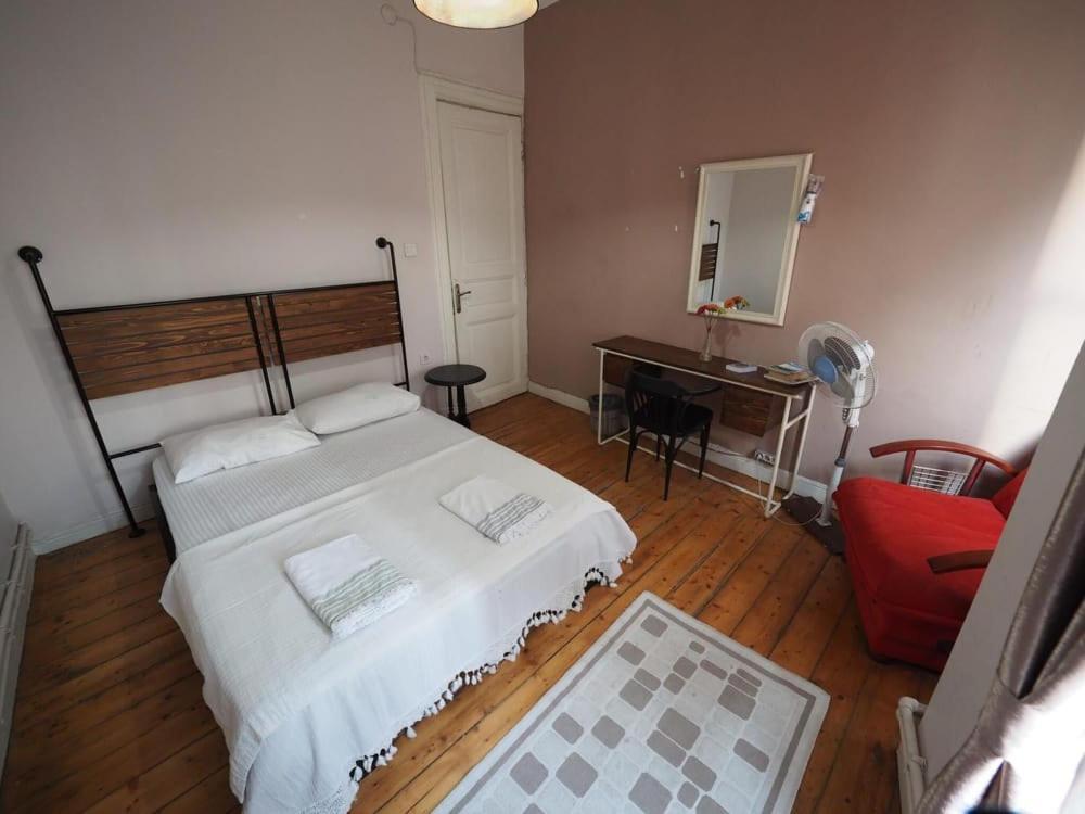 Jumba Hostel *